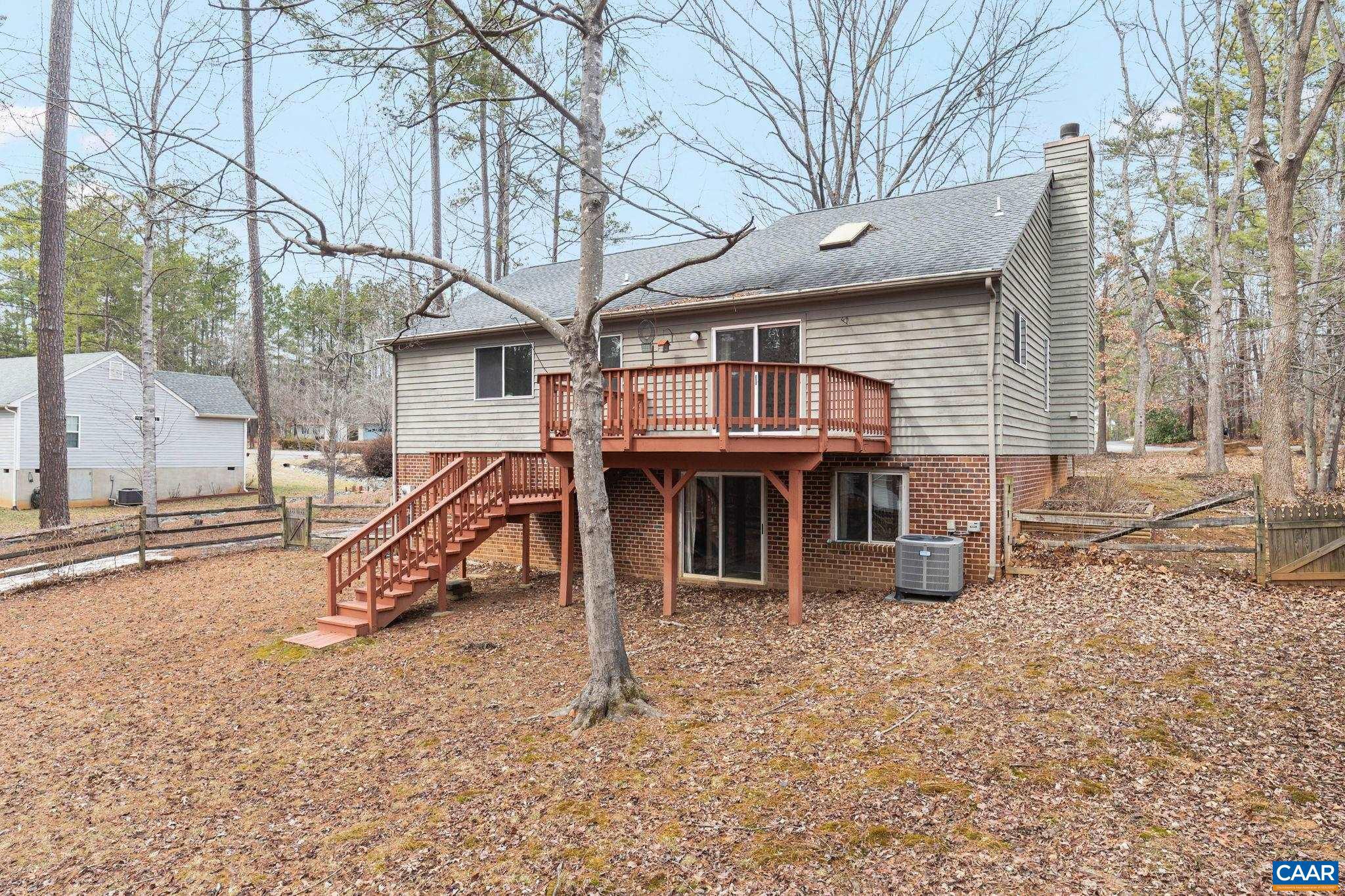 LAKE MONTICELLO - Residential