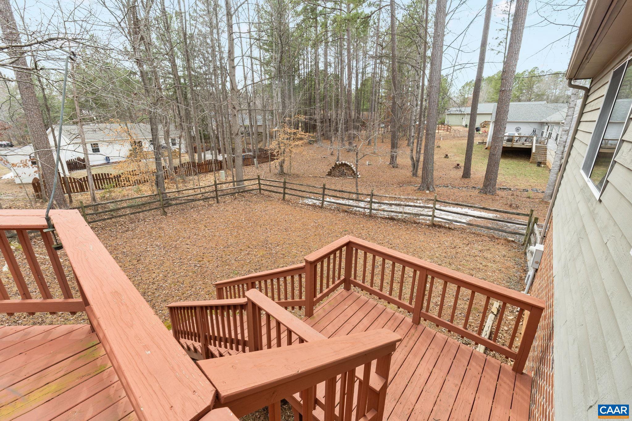 LAKE MONTICELLO - Residential