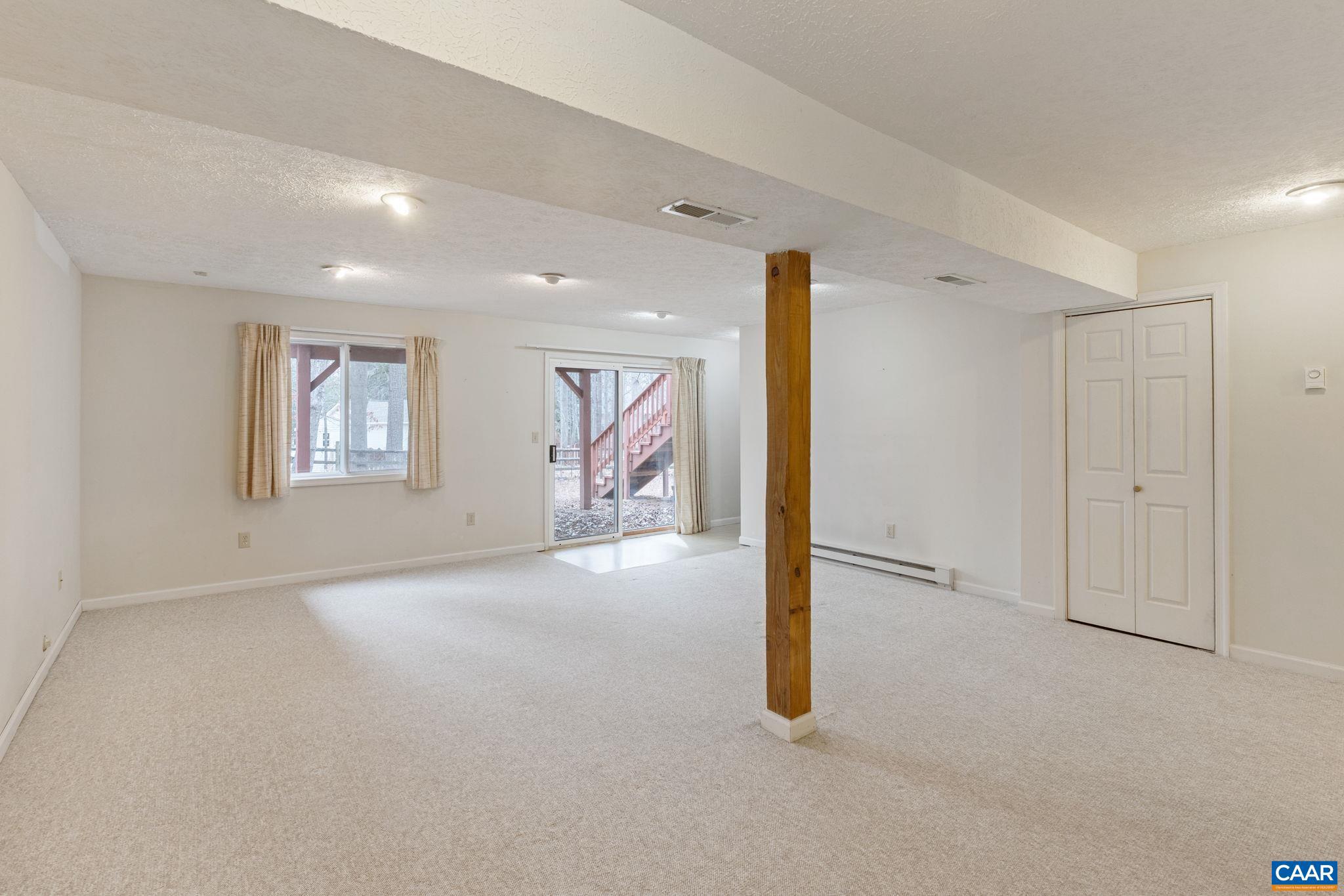 LAKE MONTICELLO - Residential