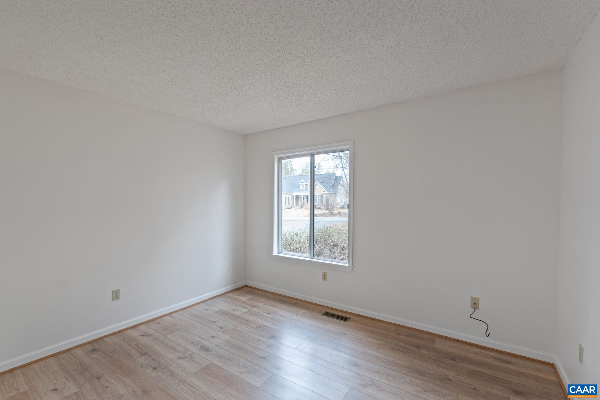 LAKE MONTICELLO - Residential