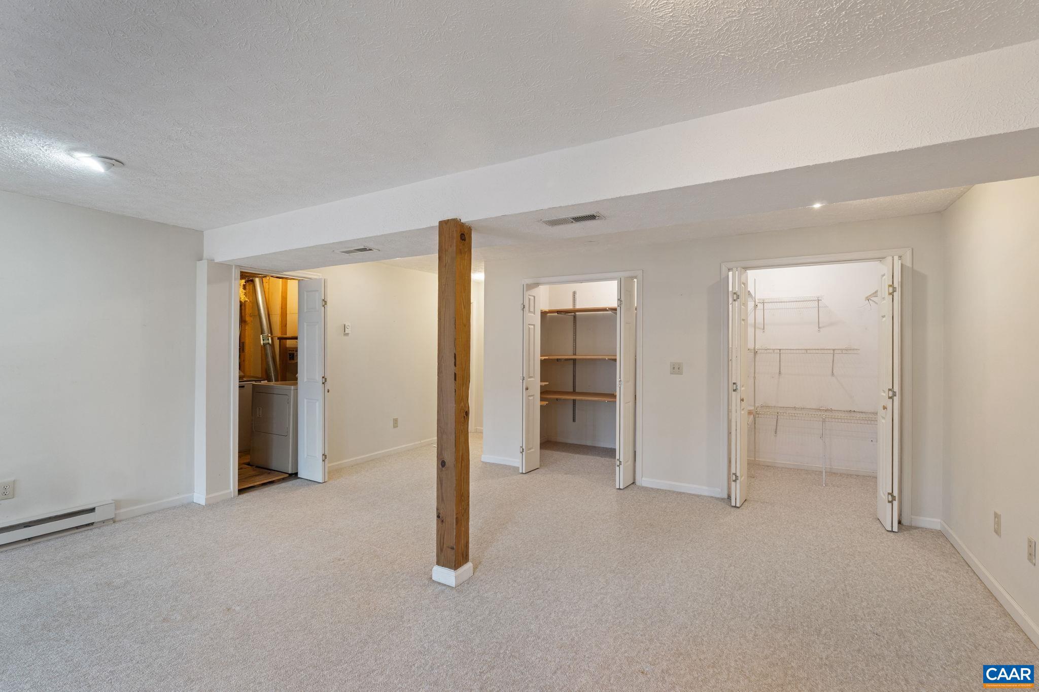 LAKE MONTICELLO - Residential