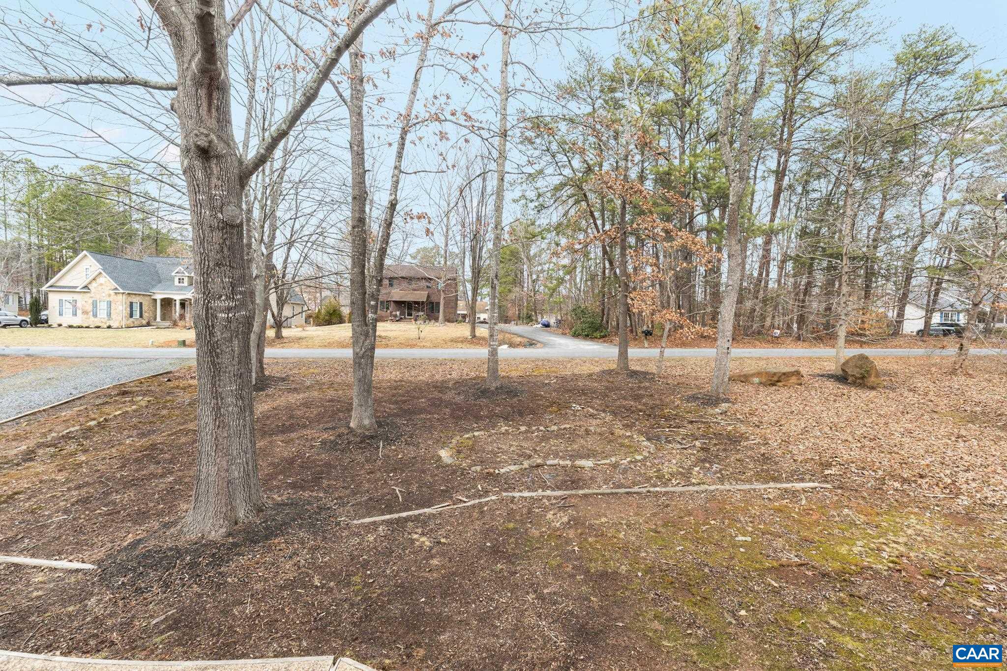 LAKE MONTICELLO - Residential