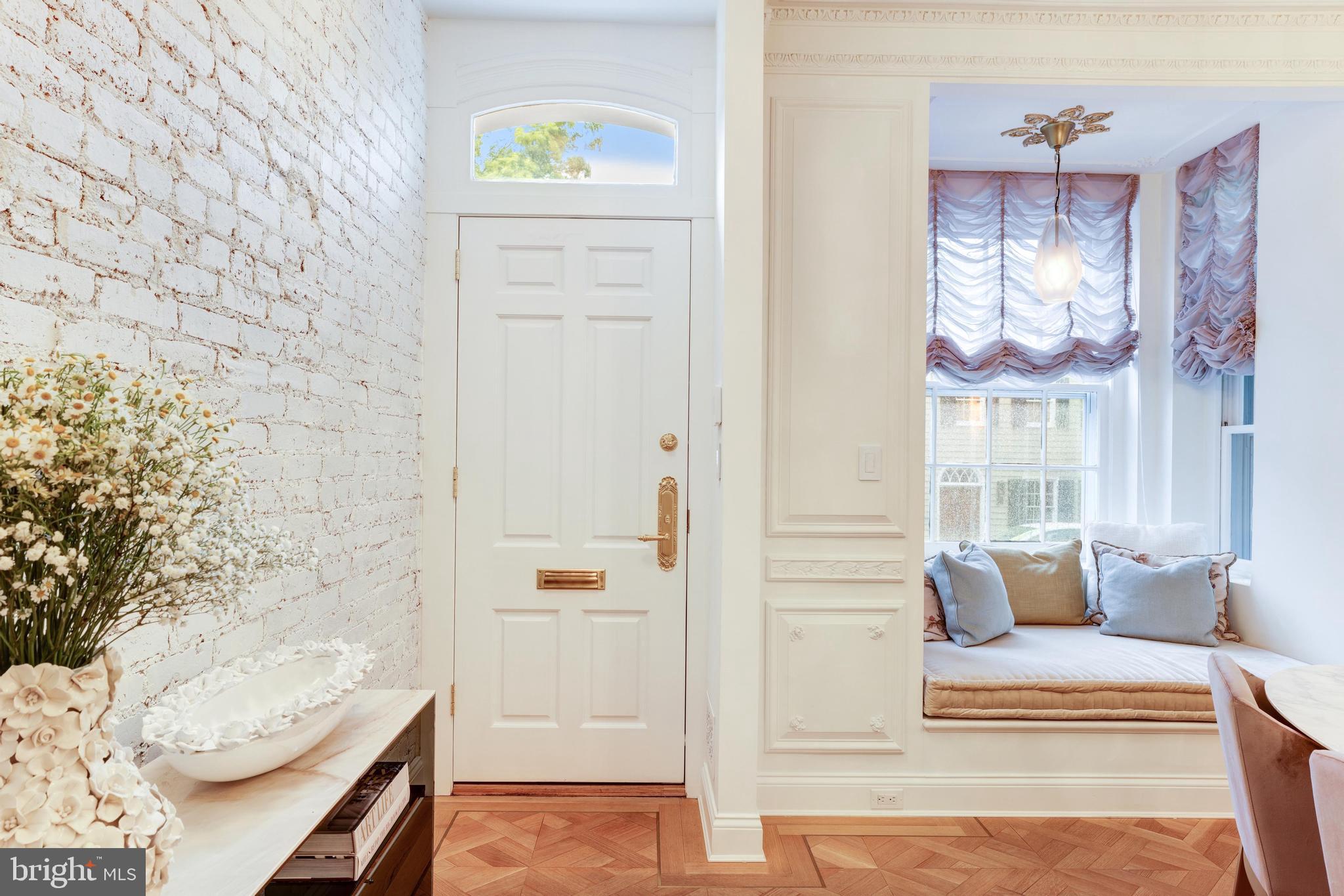 GEORGETOWN - Residential