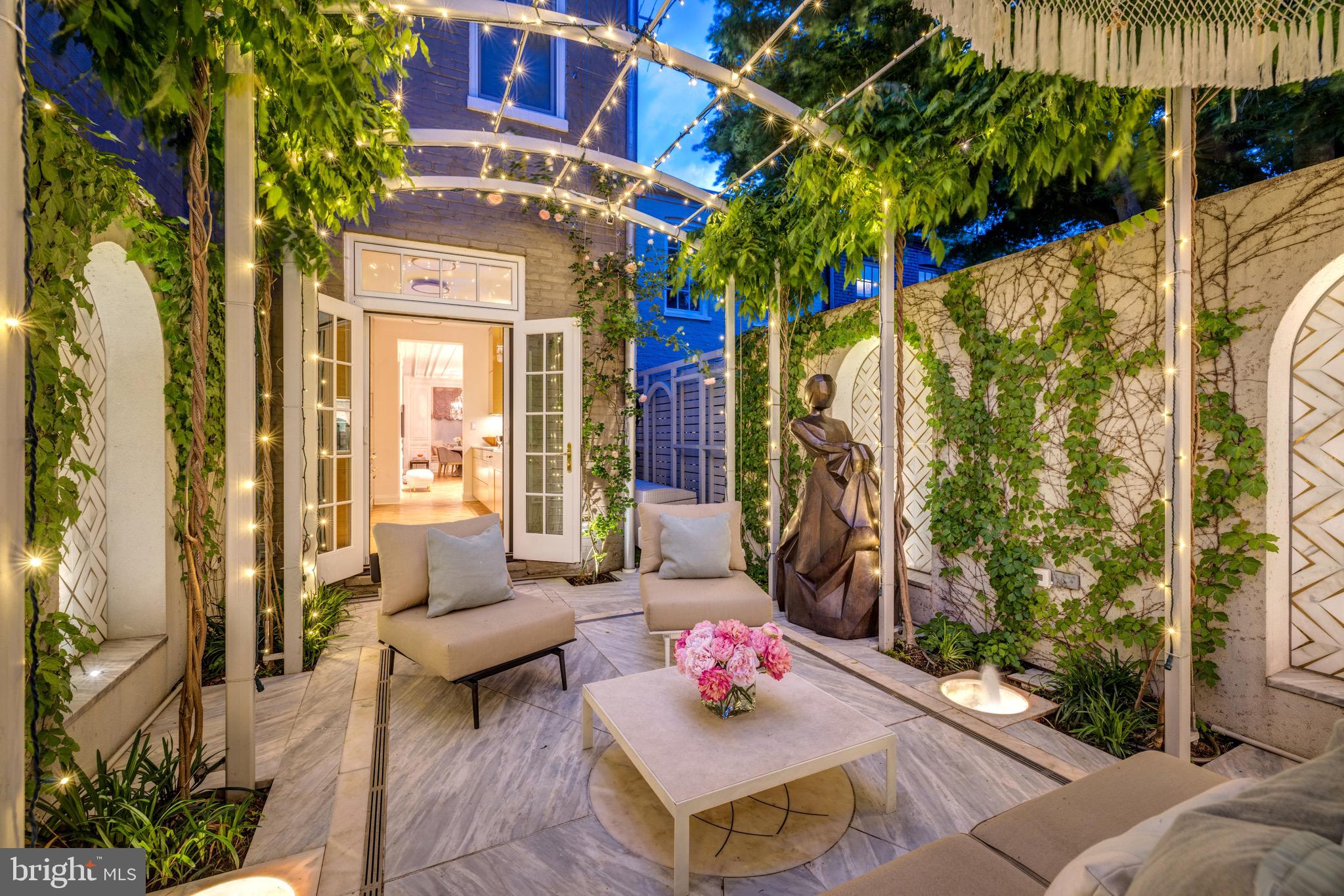GEORGETOWN - Residential