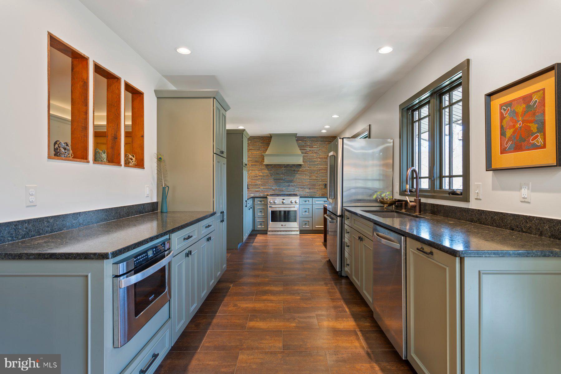 BALMORAL - Residential