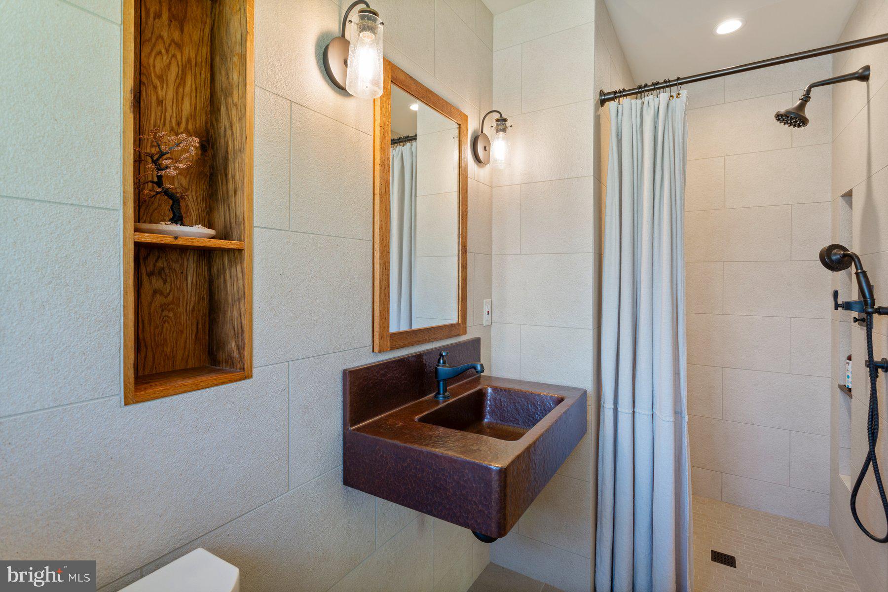 BALMORAL - Residential