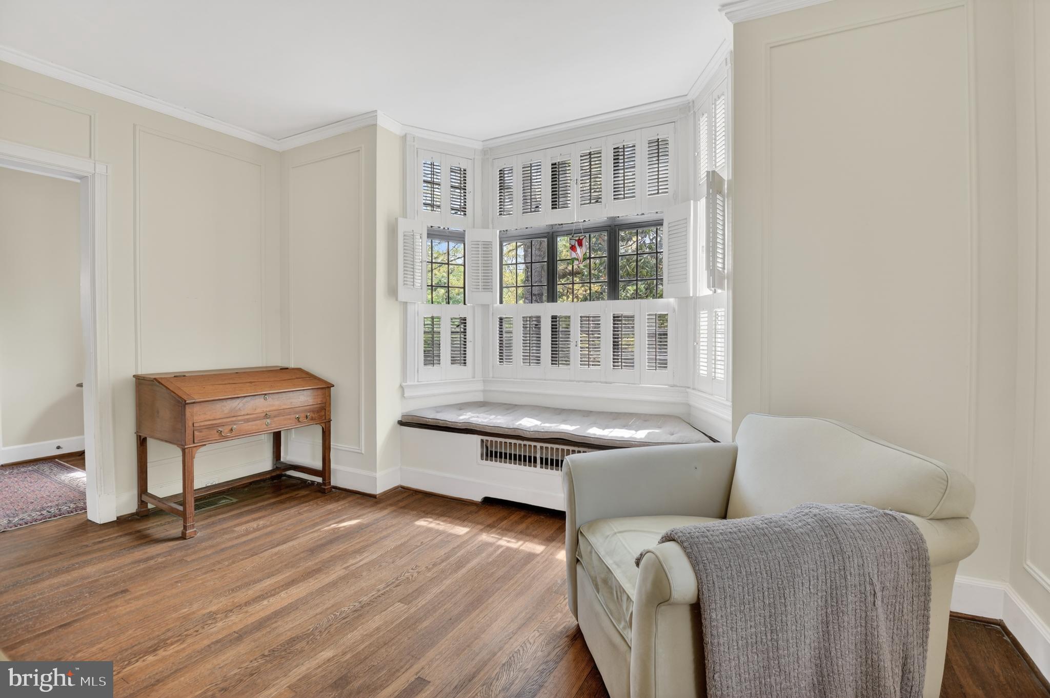 CHEVY CHASE - Residential