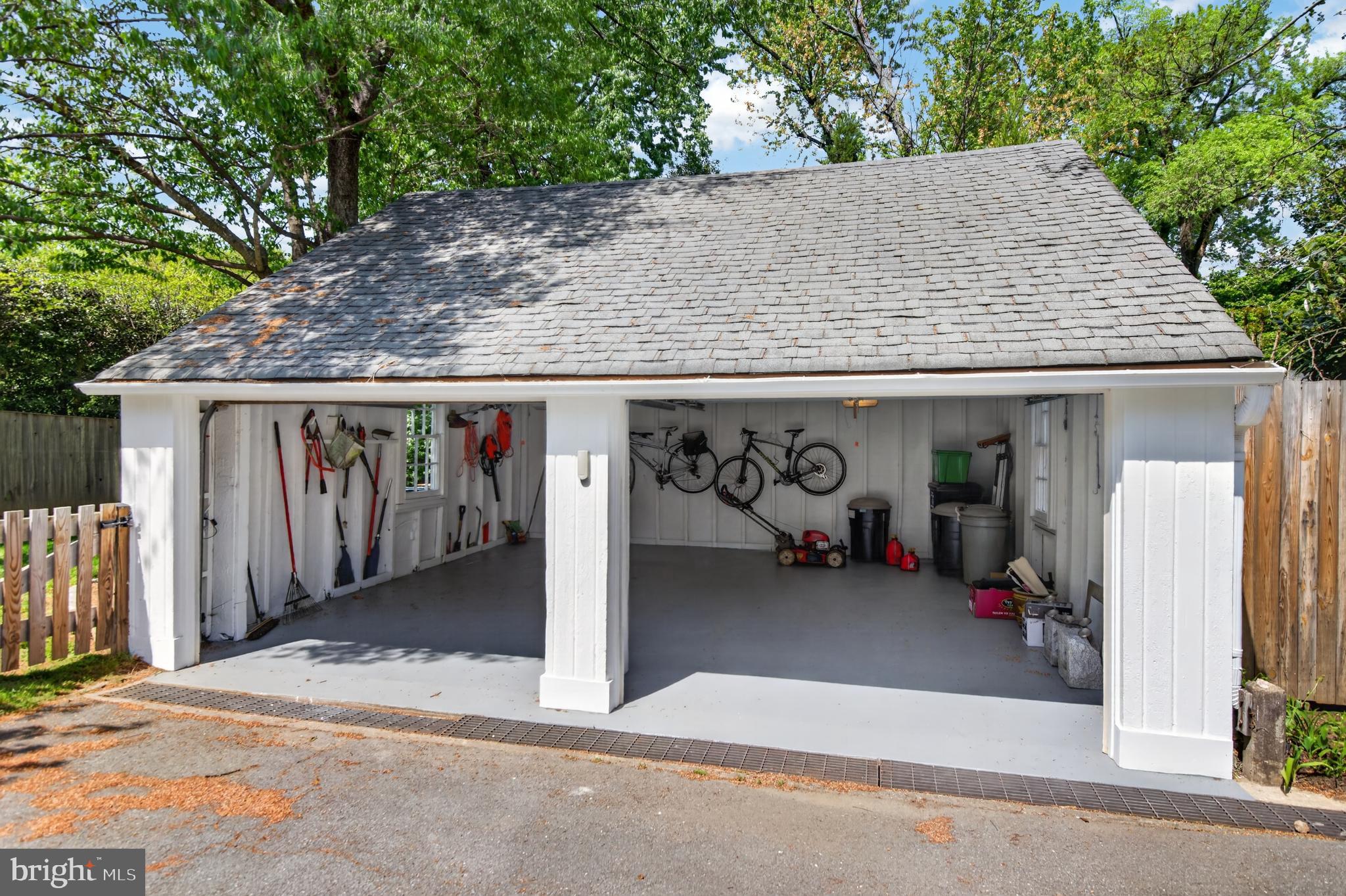 CHEVY CHASE - Residential