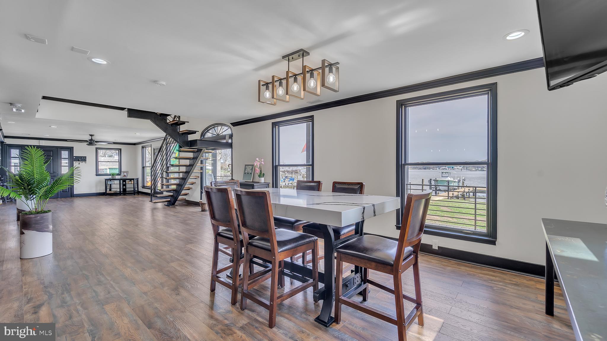 SUE CREEK - Residential