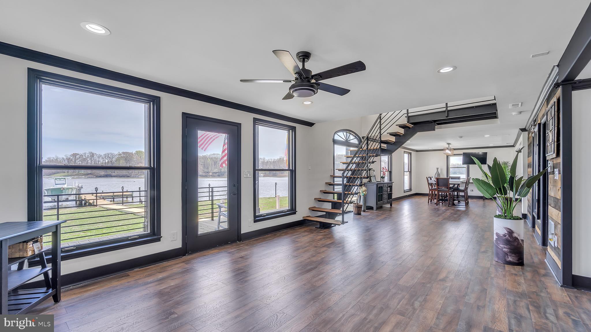 SUE CREEK - Residential