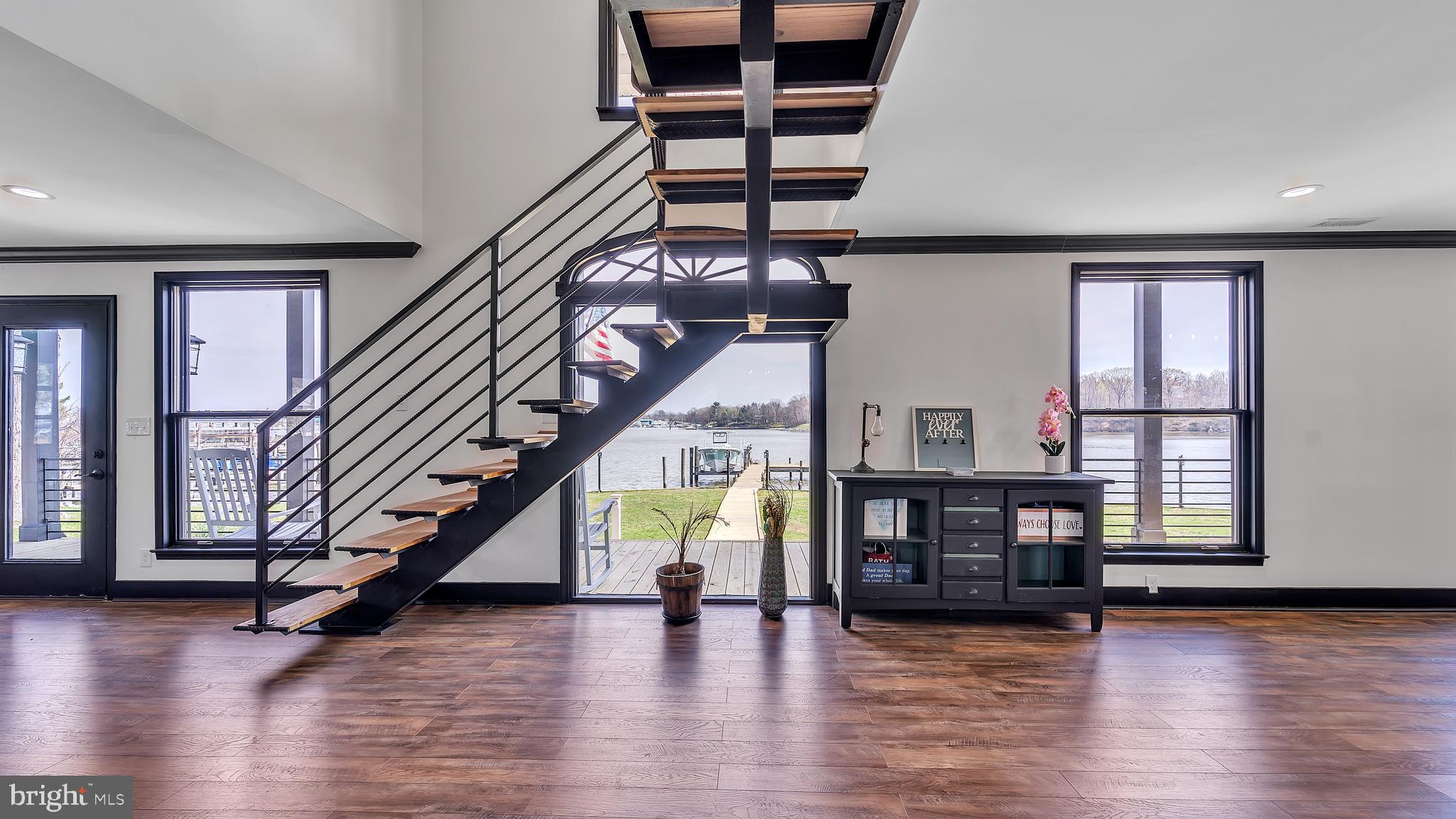 SUE CREEK - Residential