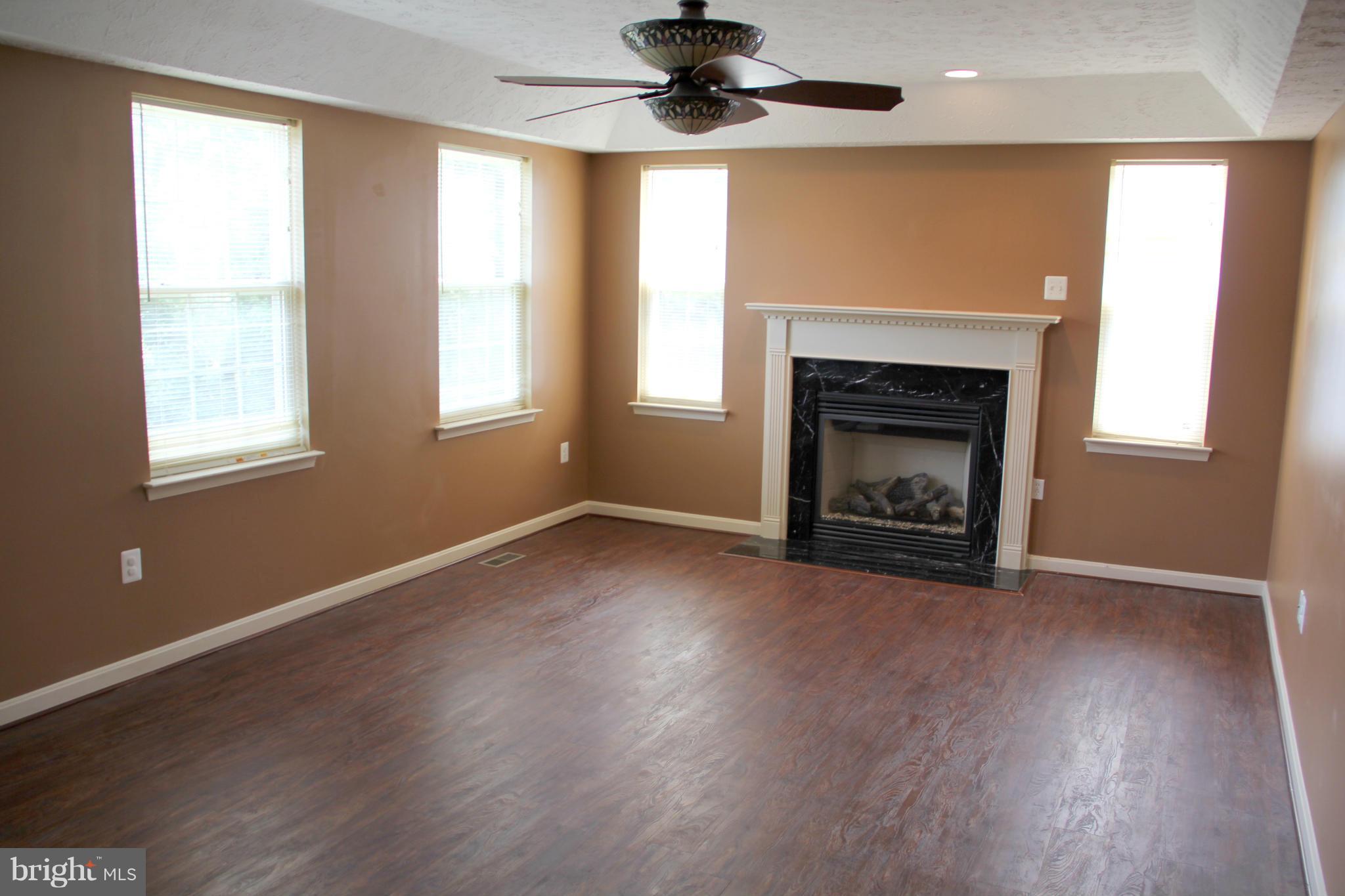 WILLOW WOODS - Residential Lease