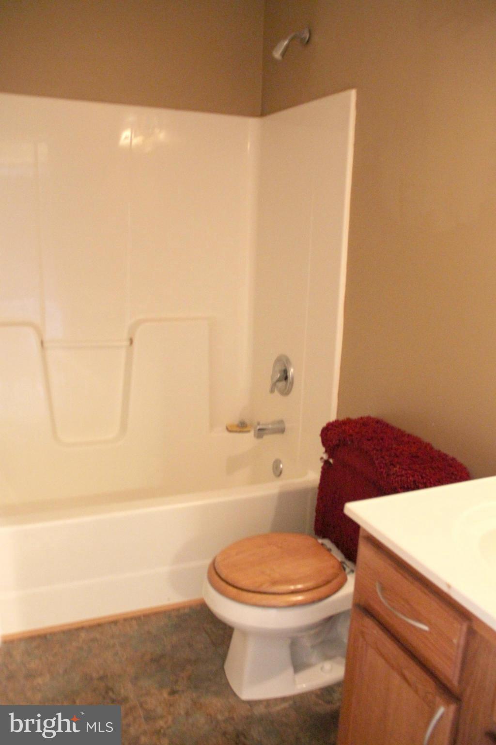 WILLOW WOODS - Residential Lease