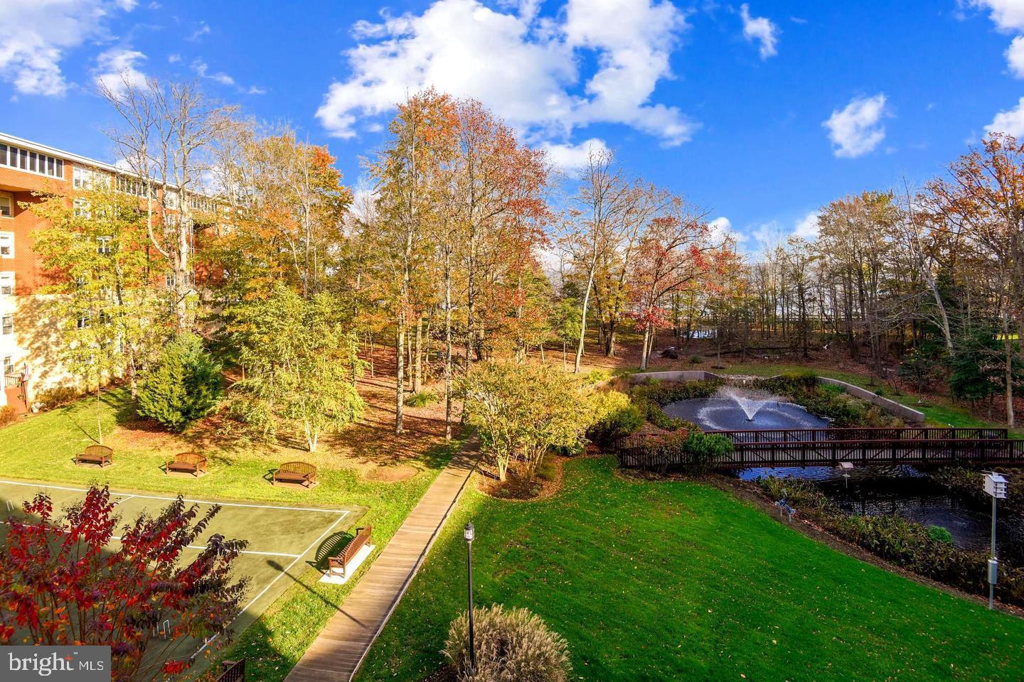 BAYWOODS OF ANNAPOLIS - Residential