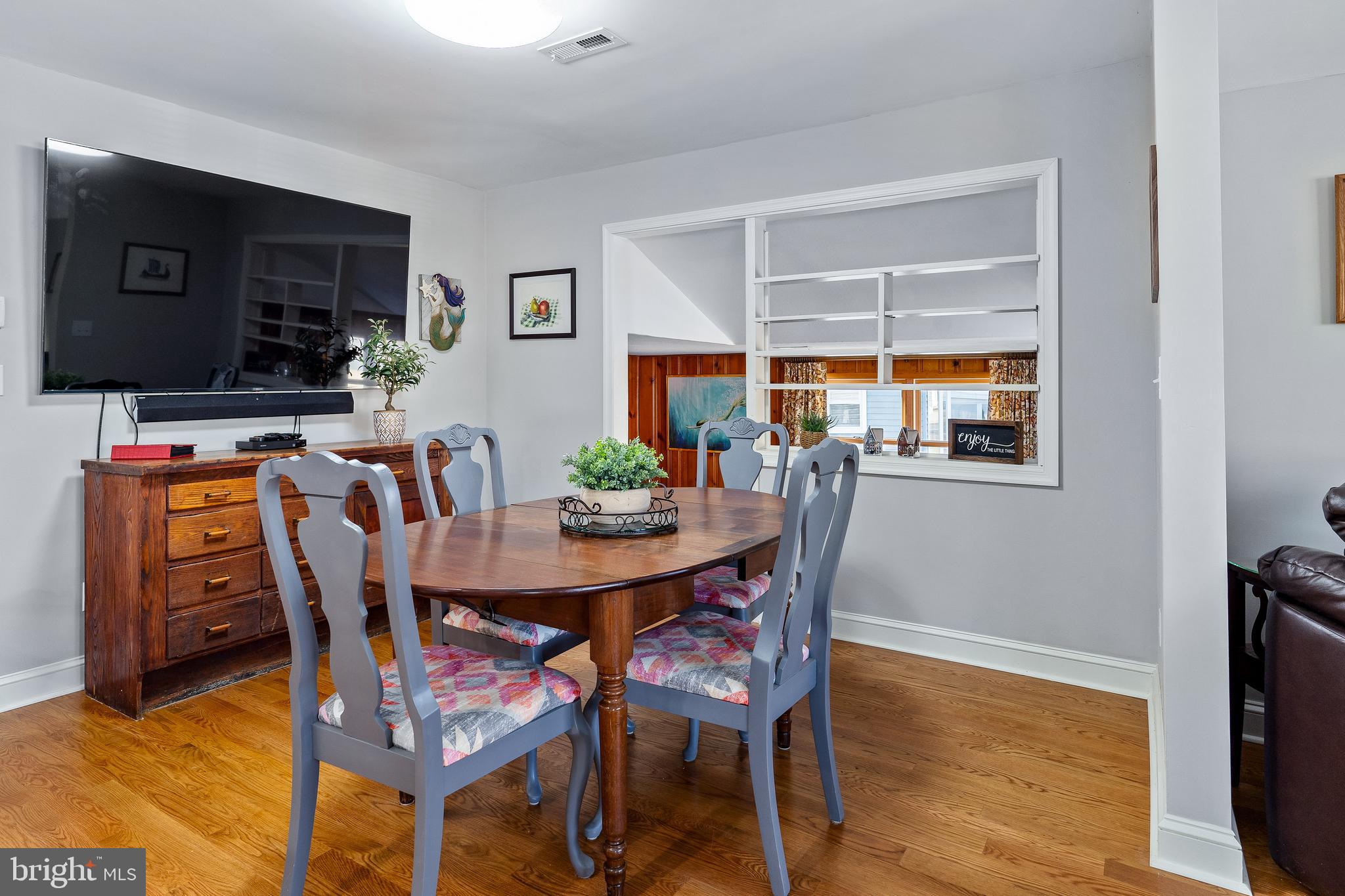 CRYSTAL BEACH MANOR - Residential