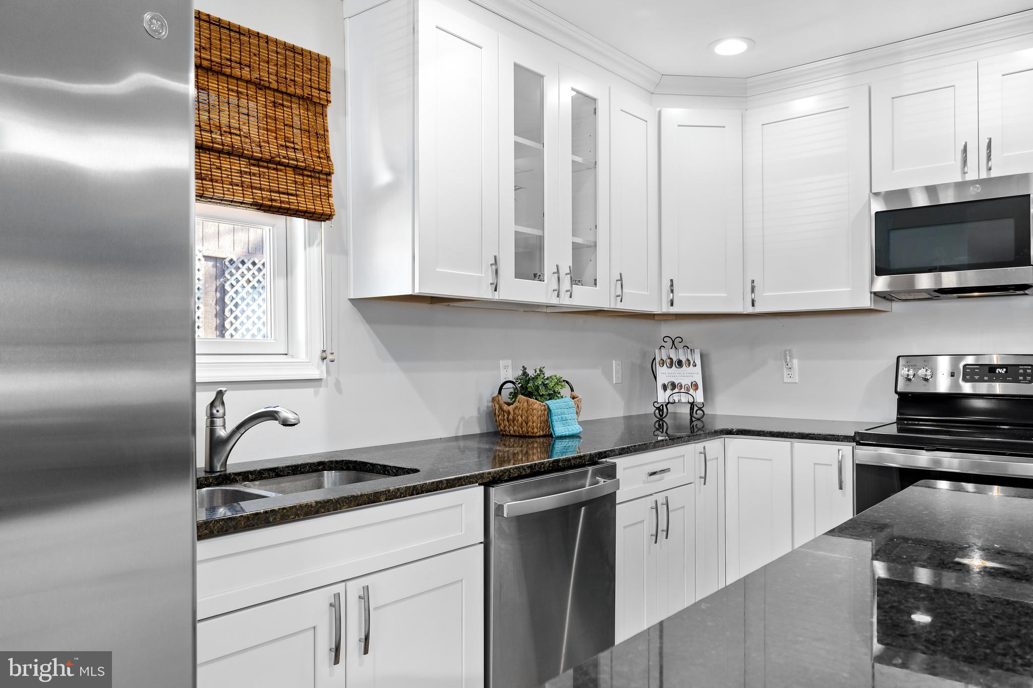 CRYSTAL BEACH MANOR - Residential