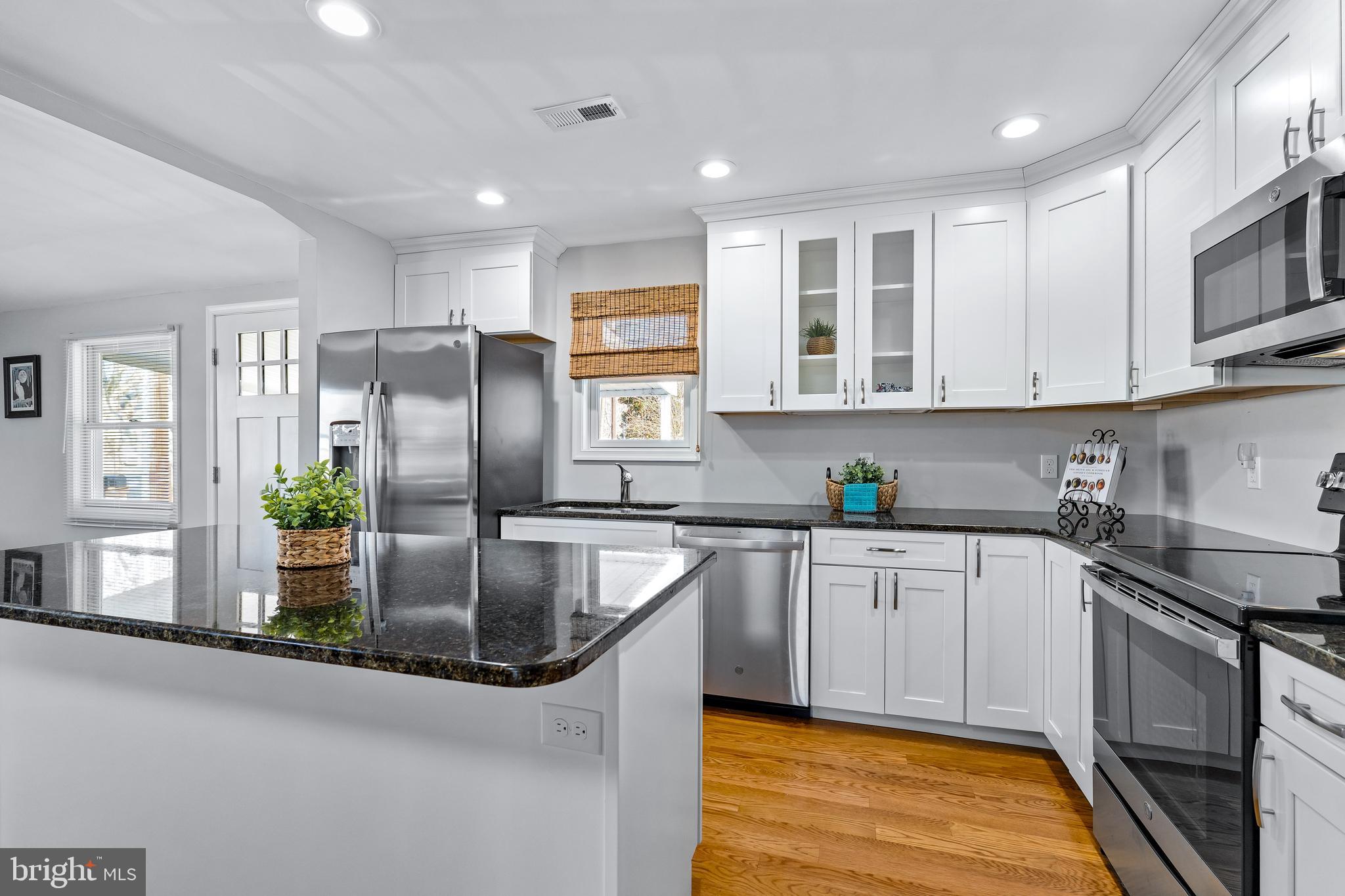 CRYSTAL BEACH MANOR - Residential