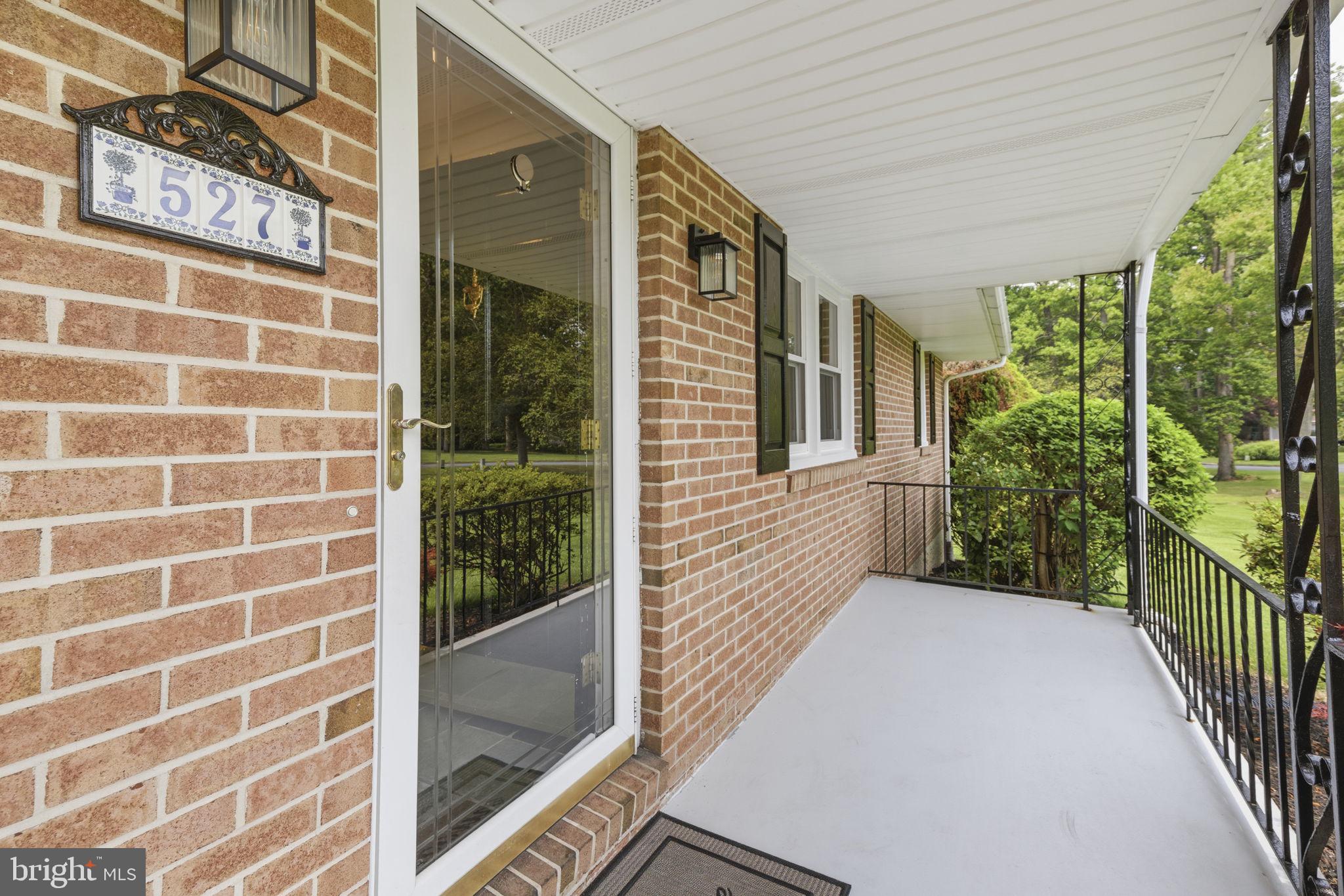 527 STRATFORD ROAD