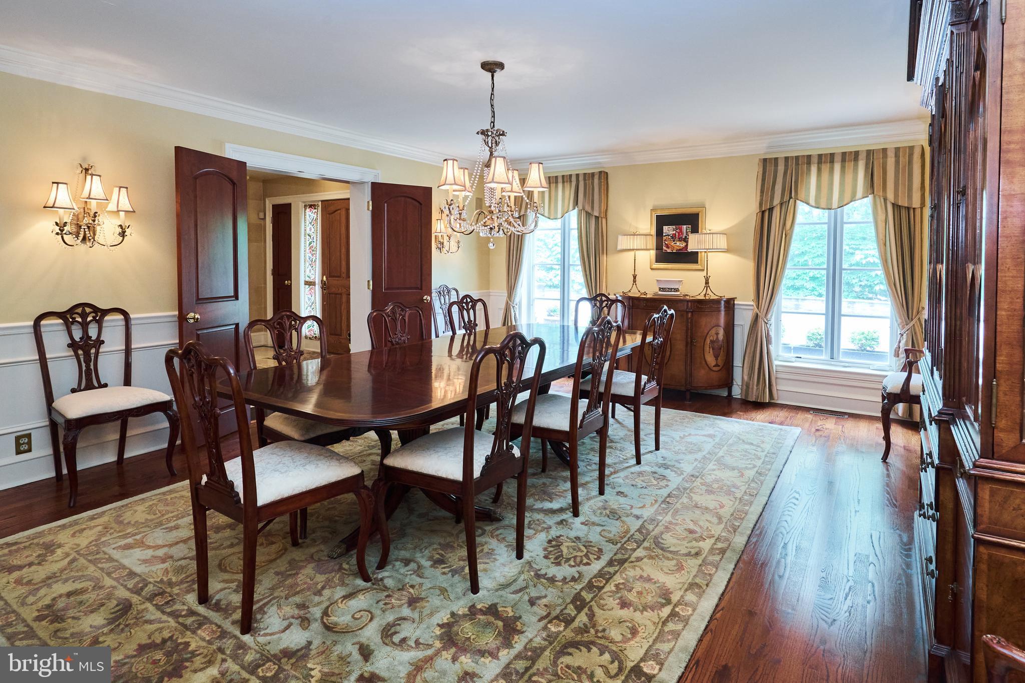 CHESTNUT HILL - Residential