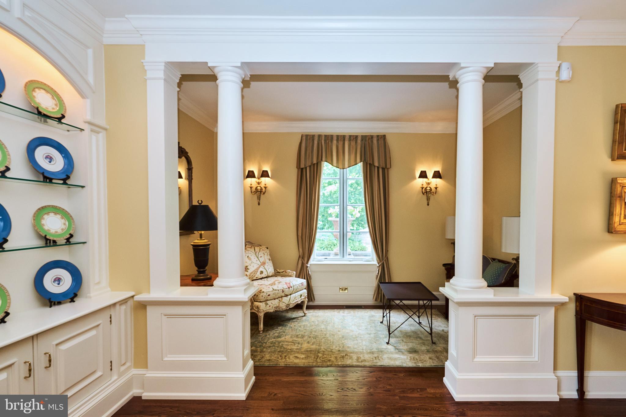 CHESTNUT HILL - Residential