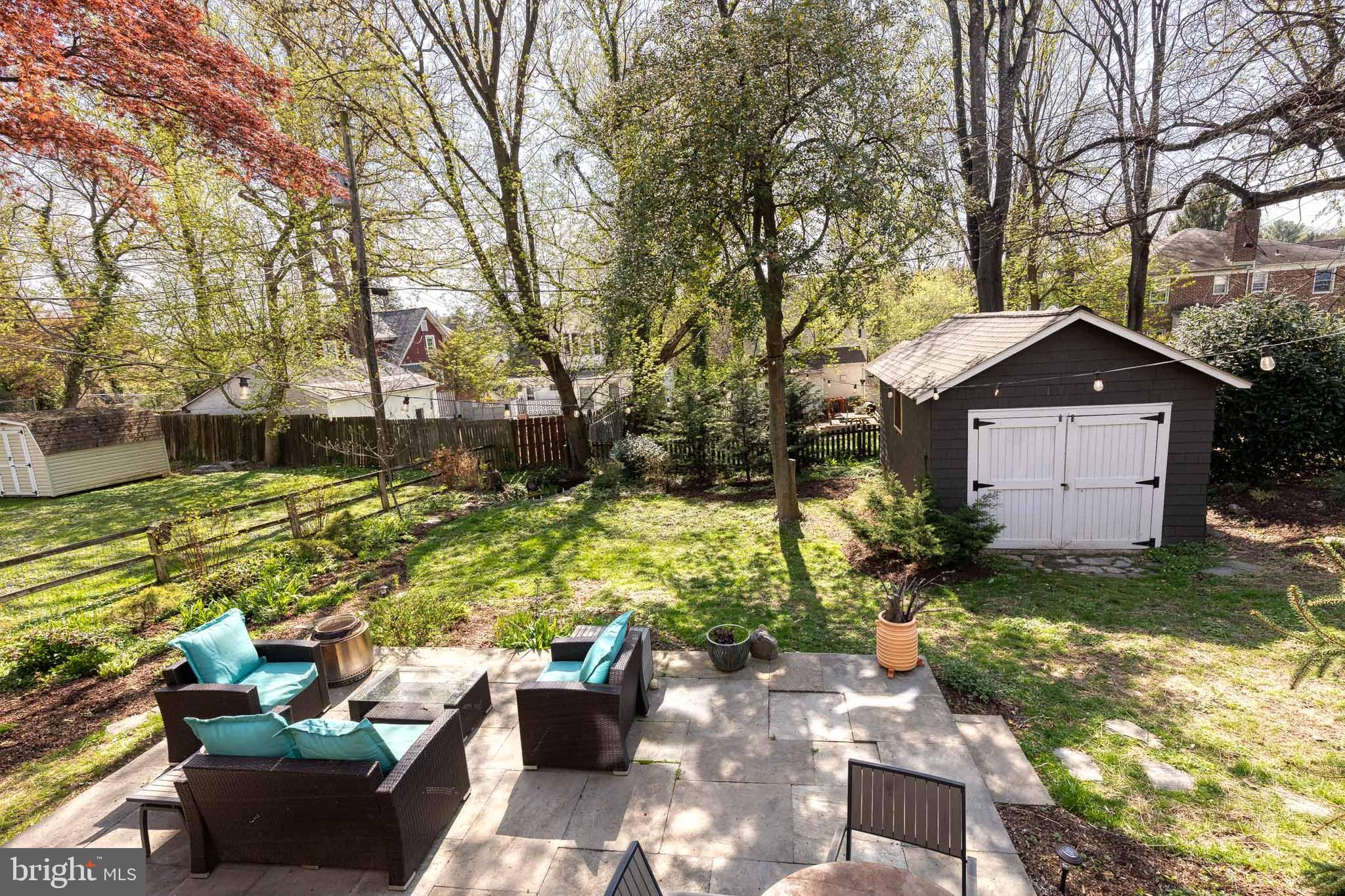 LAKE WALKER - Residential