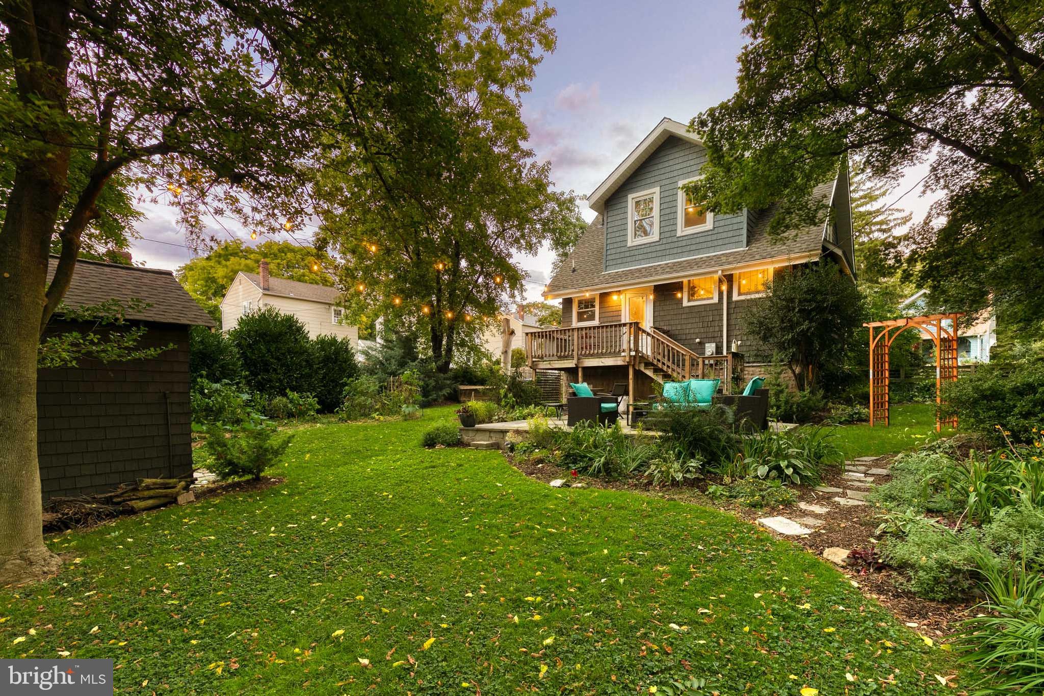 LAKE WALKER - Residential