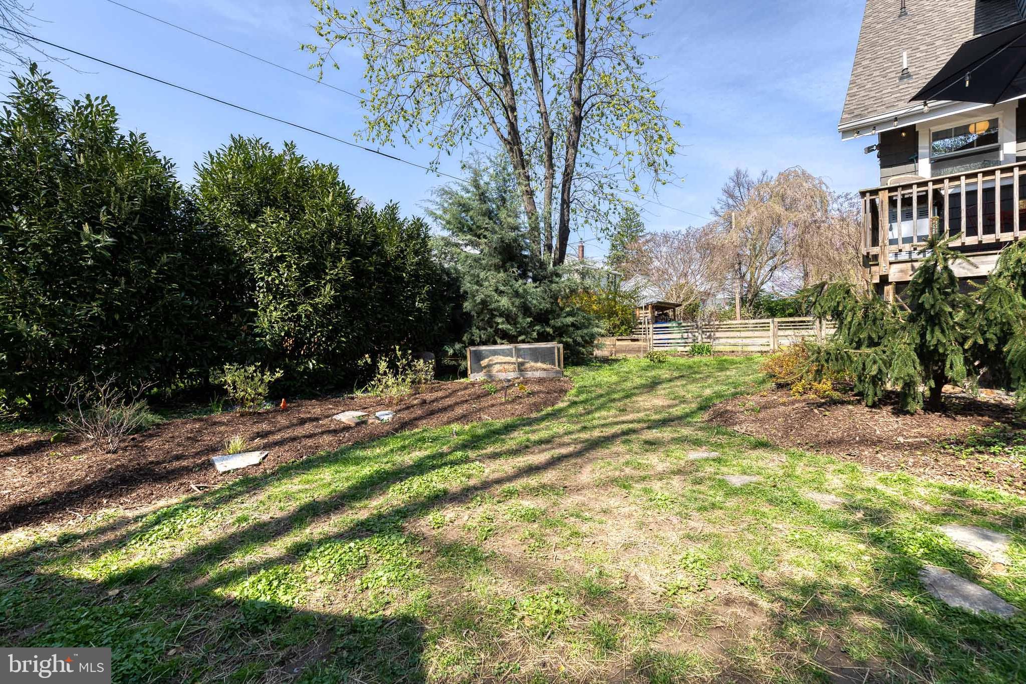 LAKE WALKER - Residential