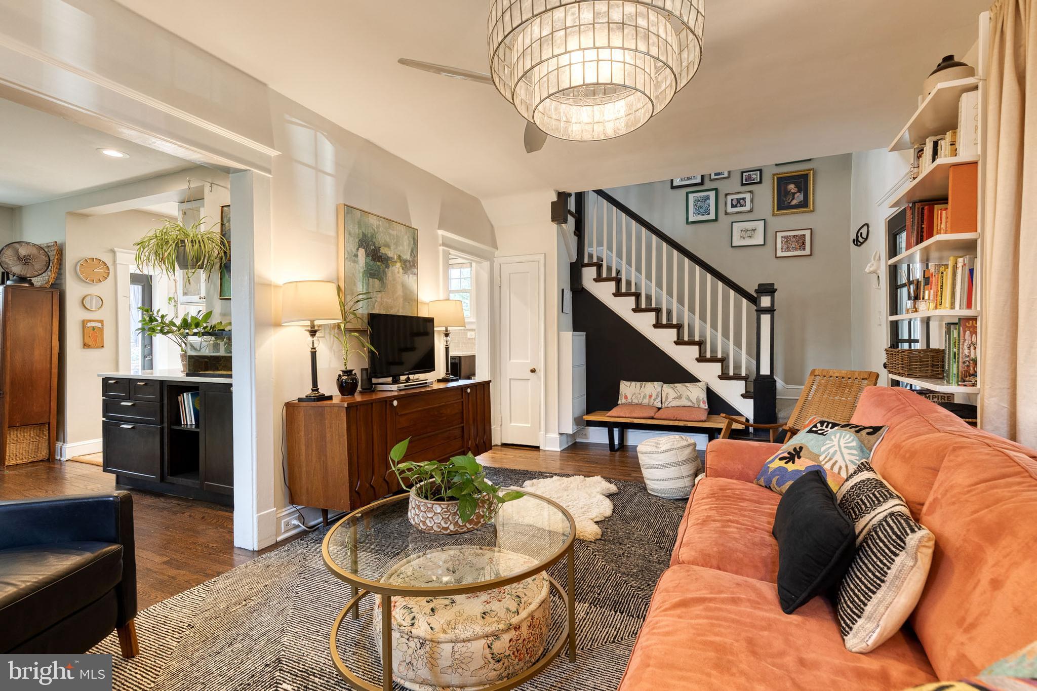 LAKE WALKER - Residential