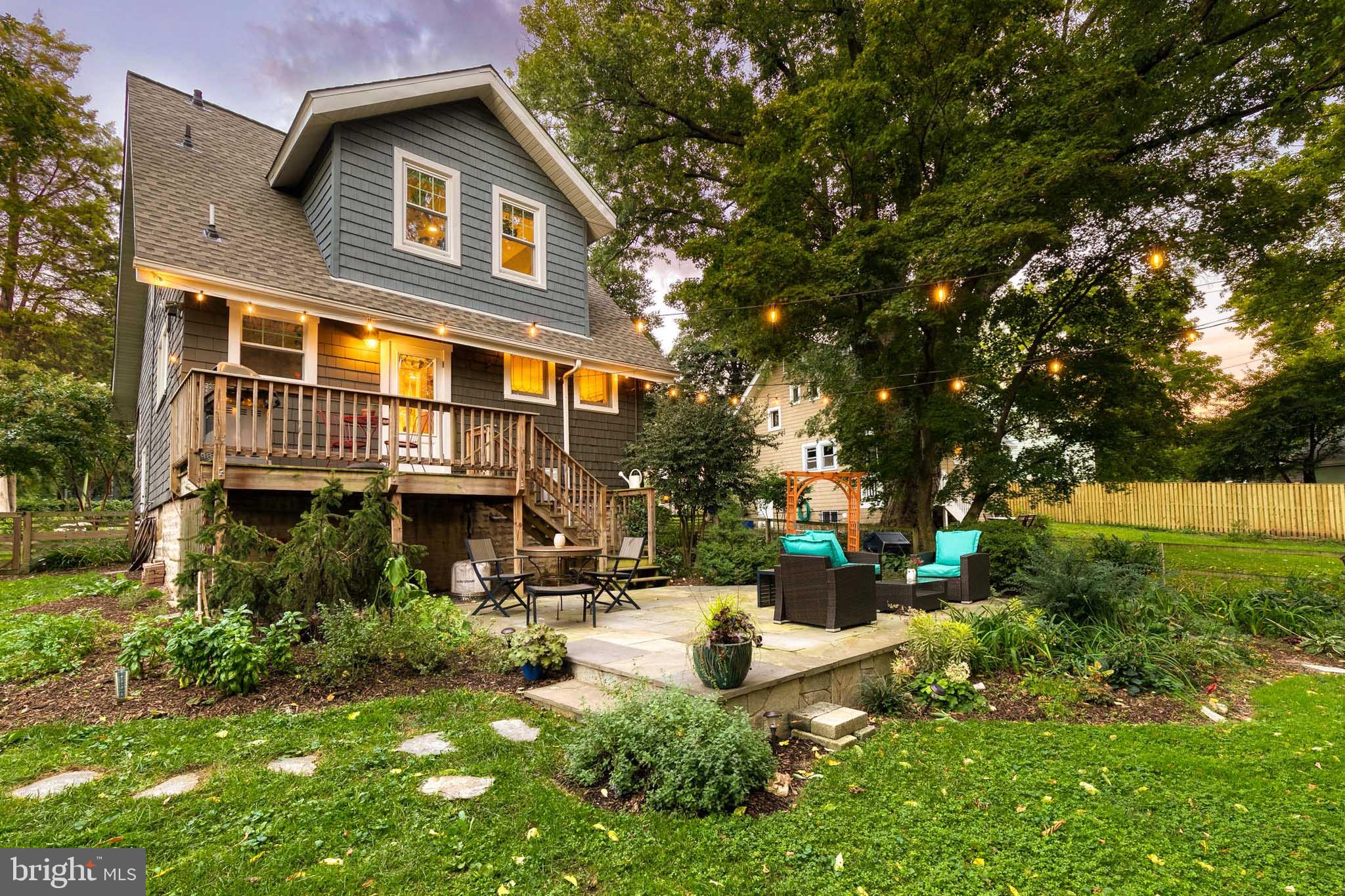 LAKE WALKER - Residential