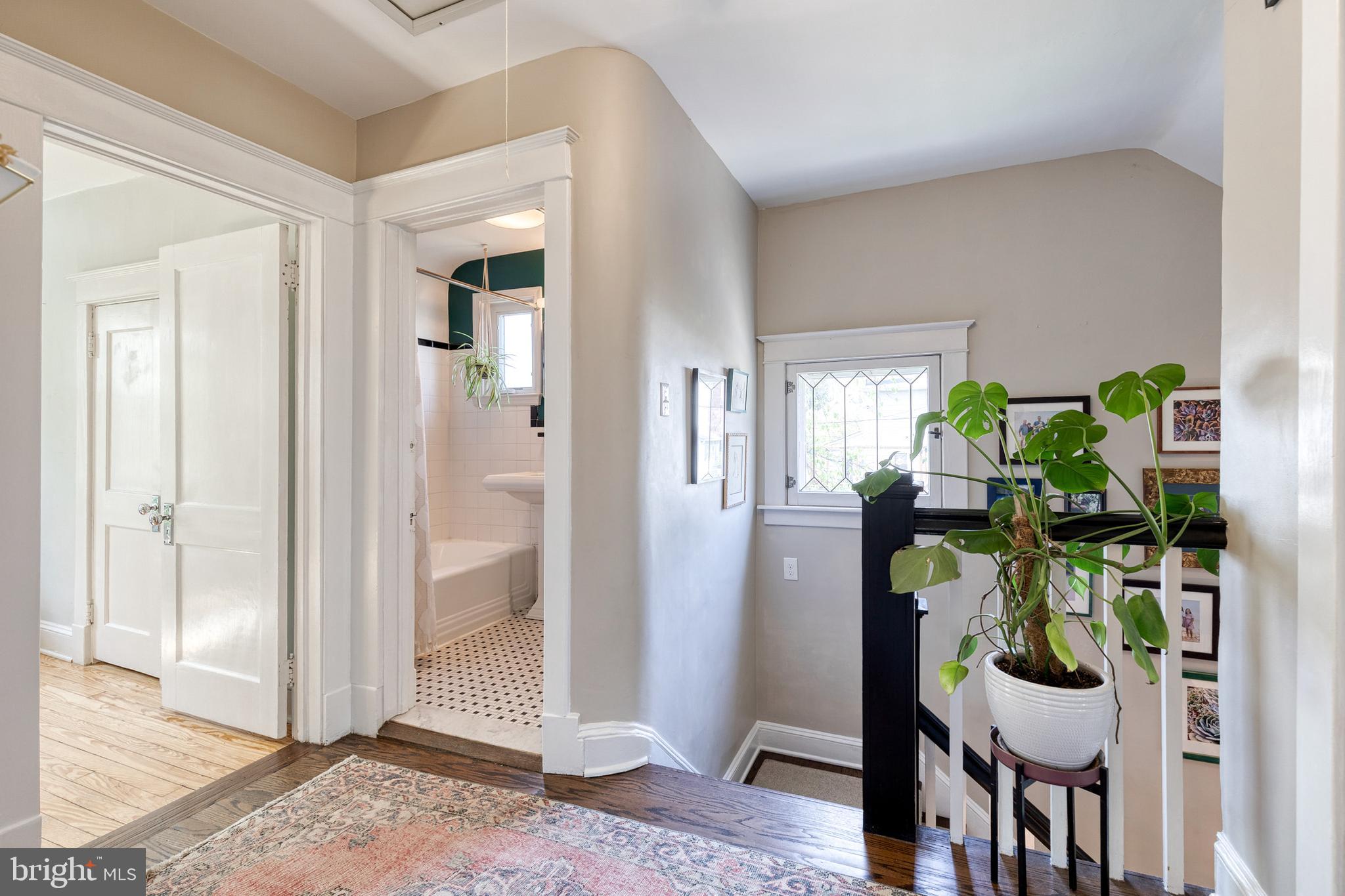 LAKE WALKER - Residential