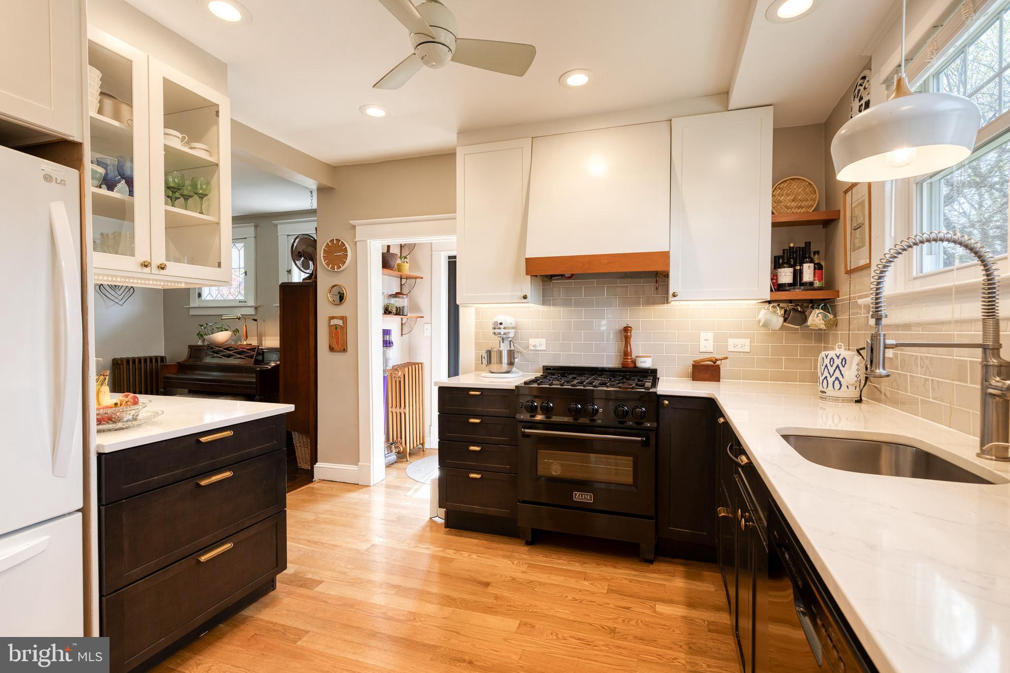 LAKE WALKER - Residential