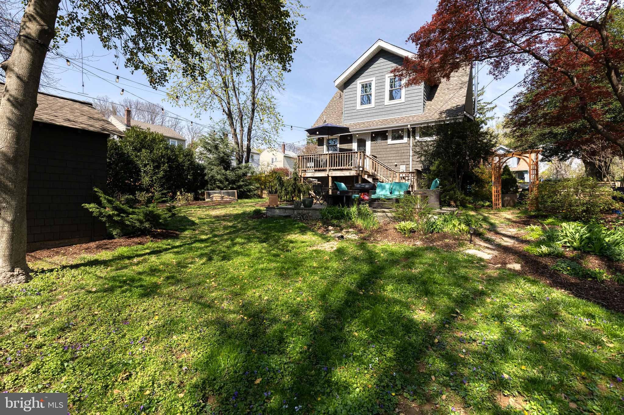 LAKE WALKER - Residential