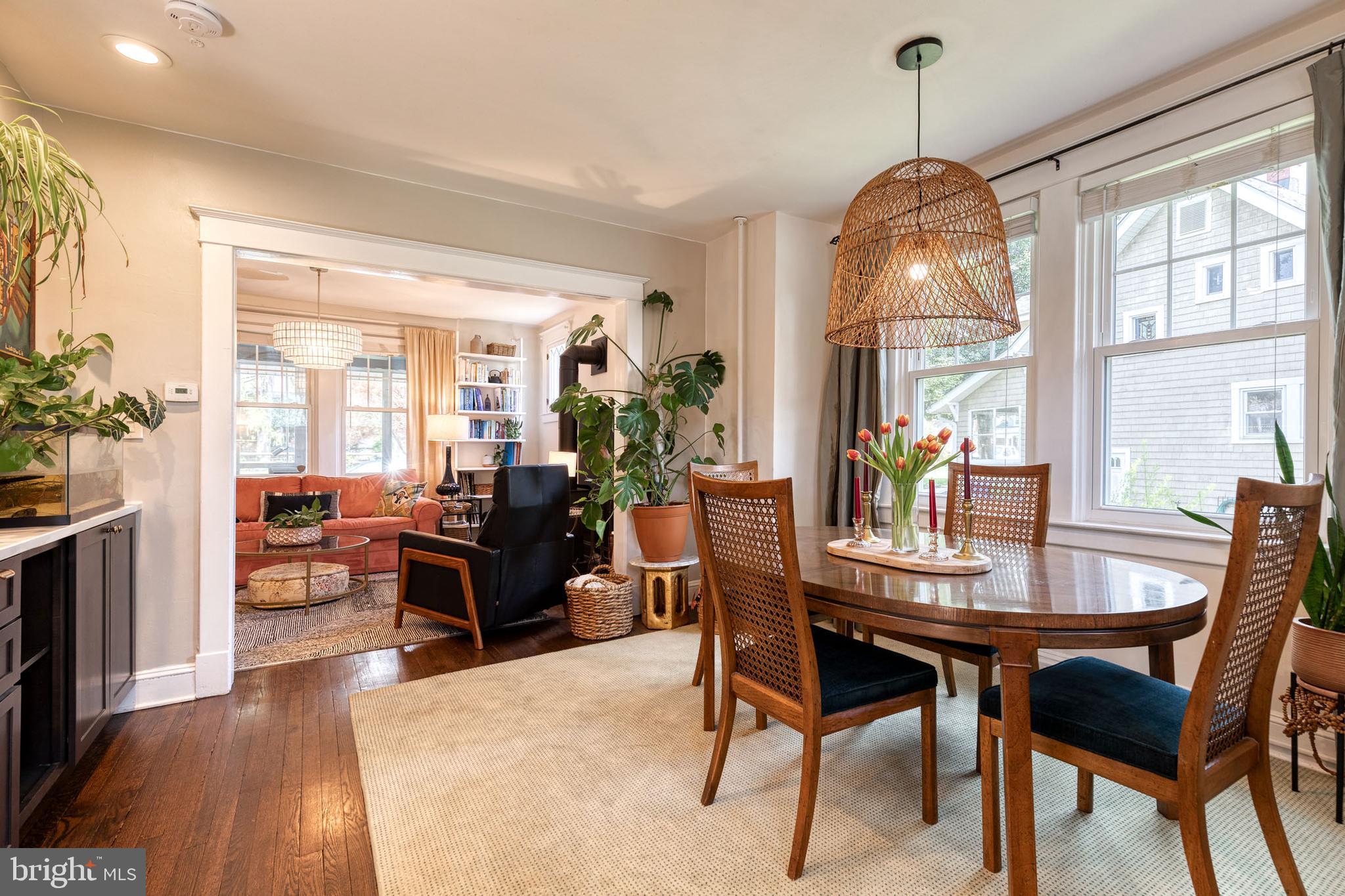 LAKE WALKER - Residential