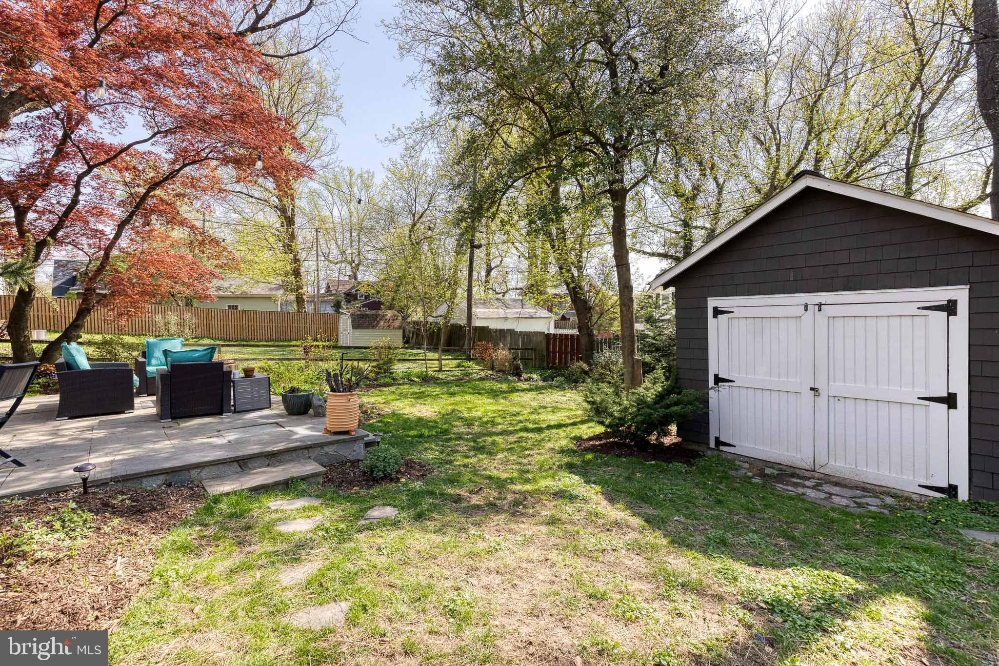 LAKE WALKER - Residential