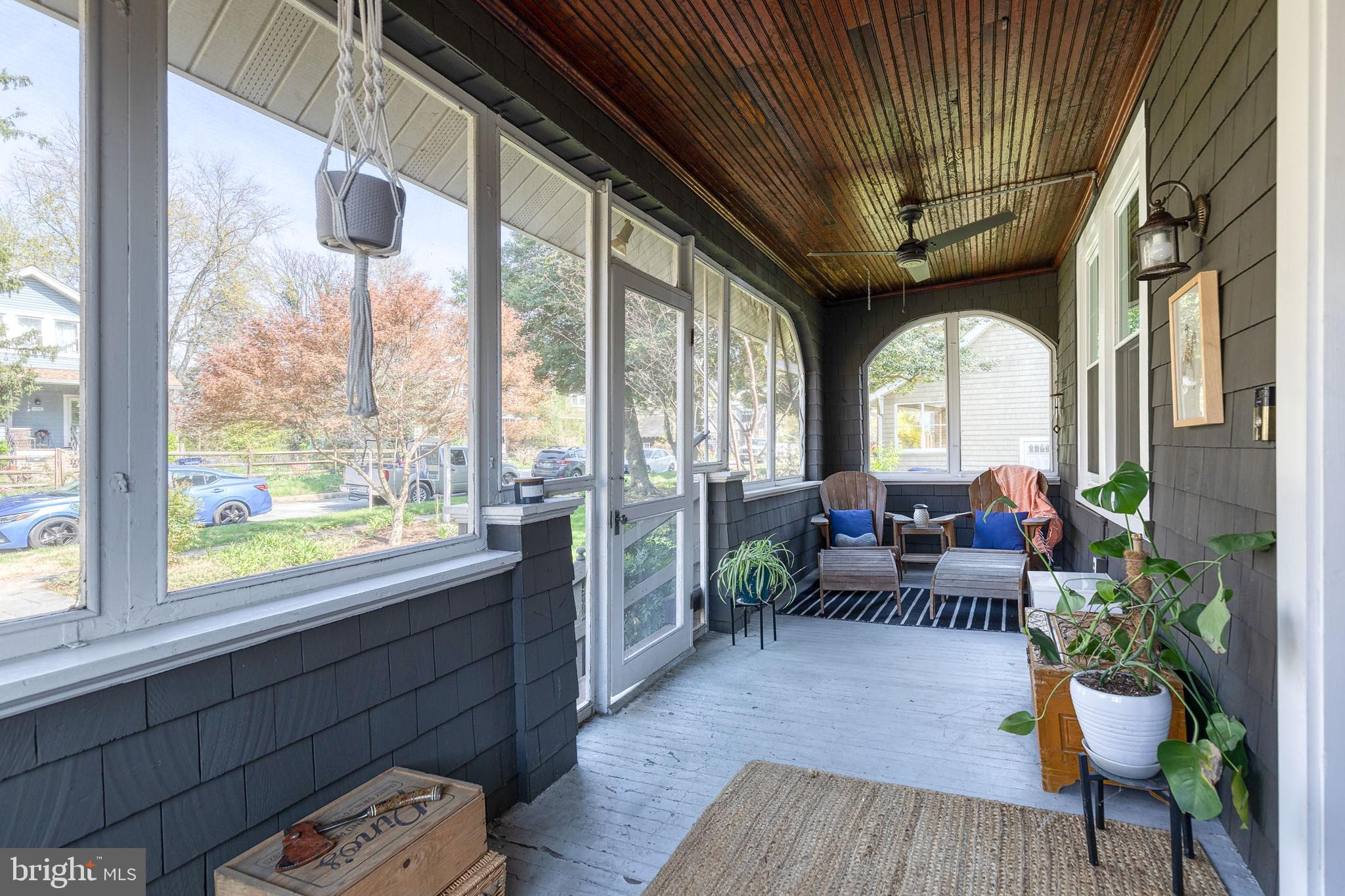 LAKE WALKER - Residential