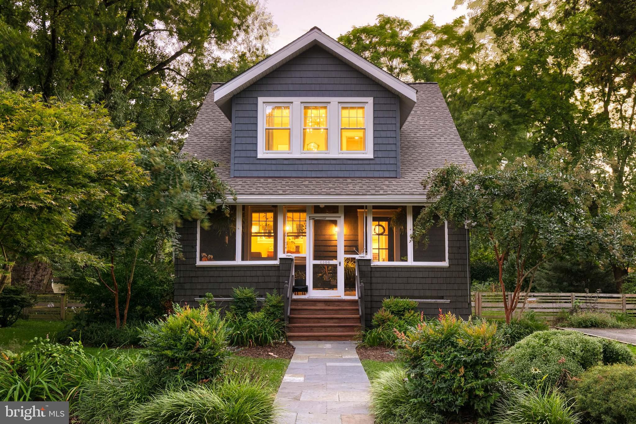 LAKE WALKER - Residential