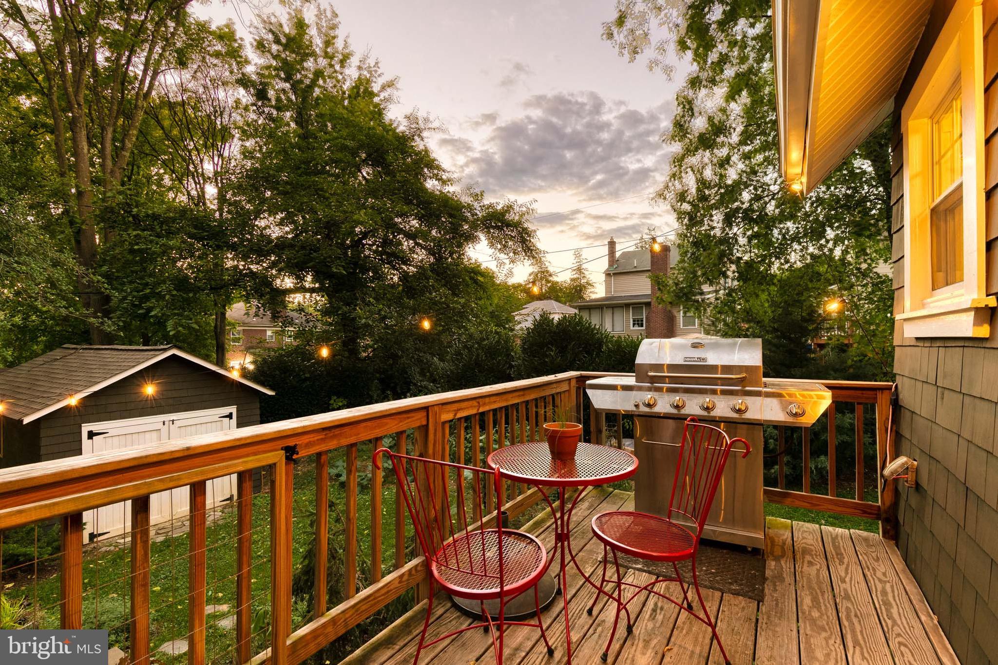 LAKE WALKER - Residential