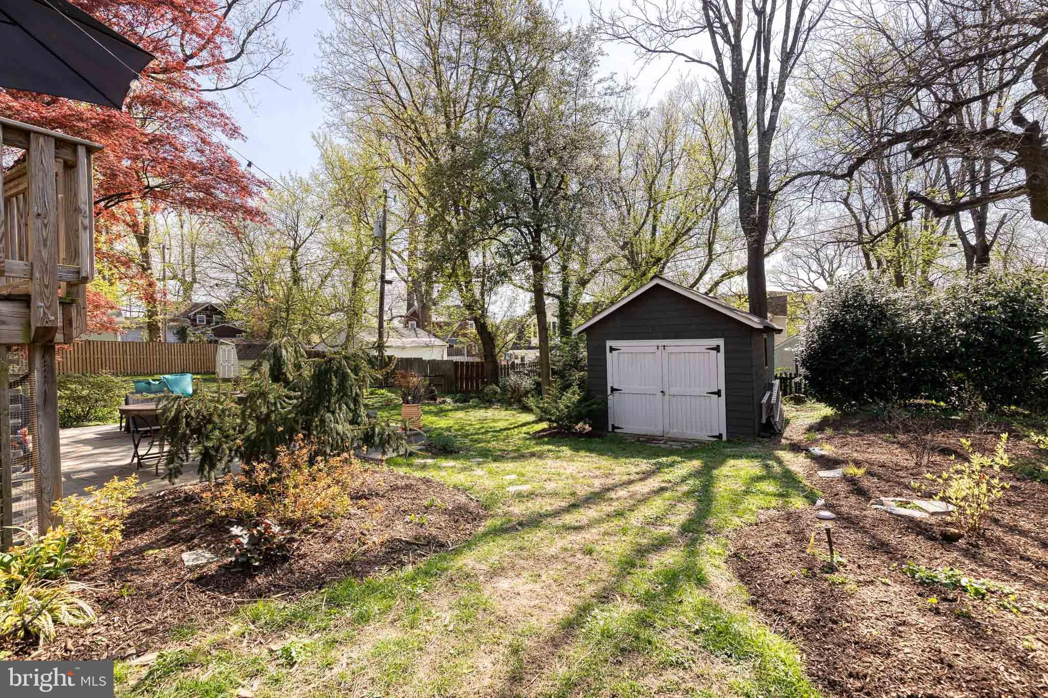 LAKE WALKER - Residential