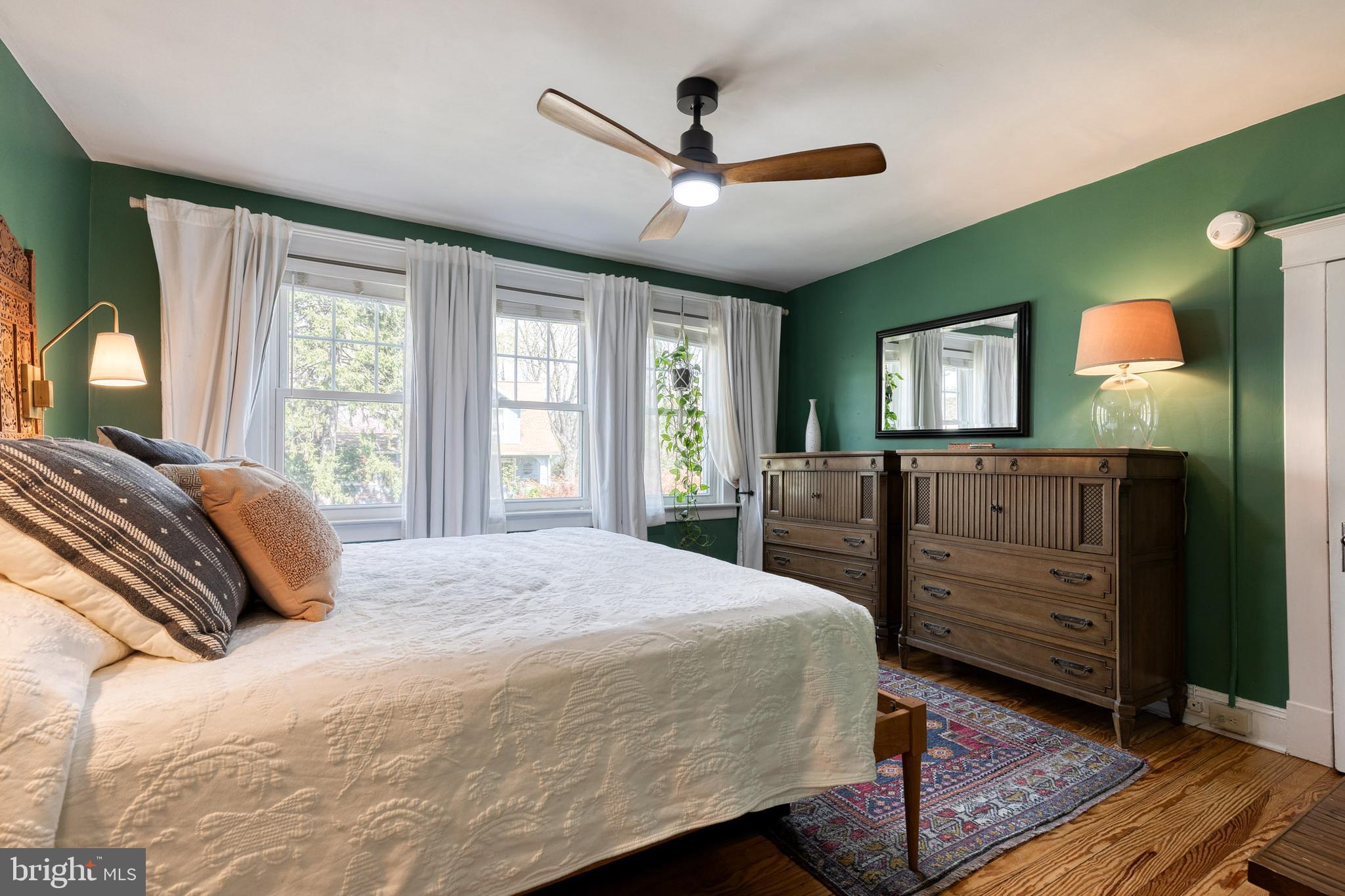 LAKE WALKER - Residential