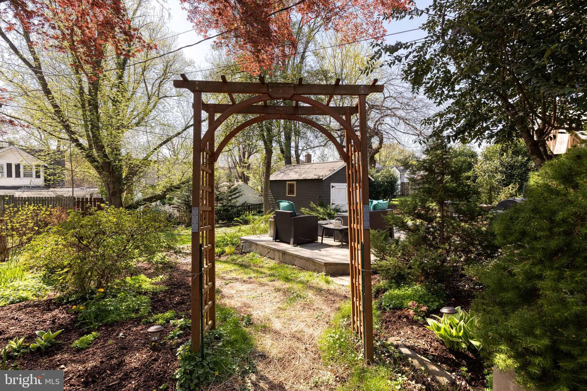 LAKE WALKER - Residential