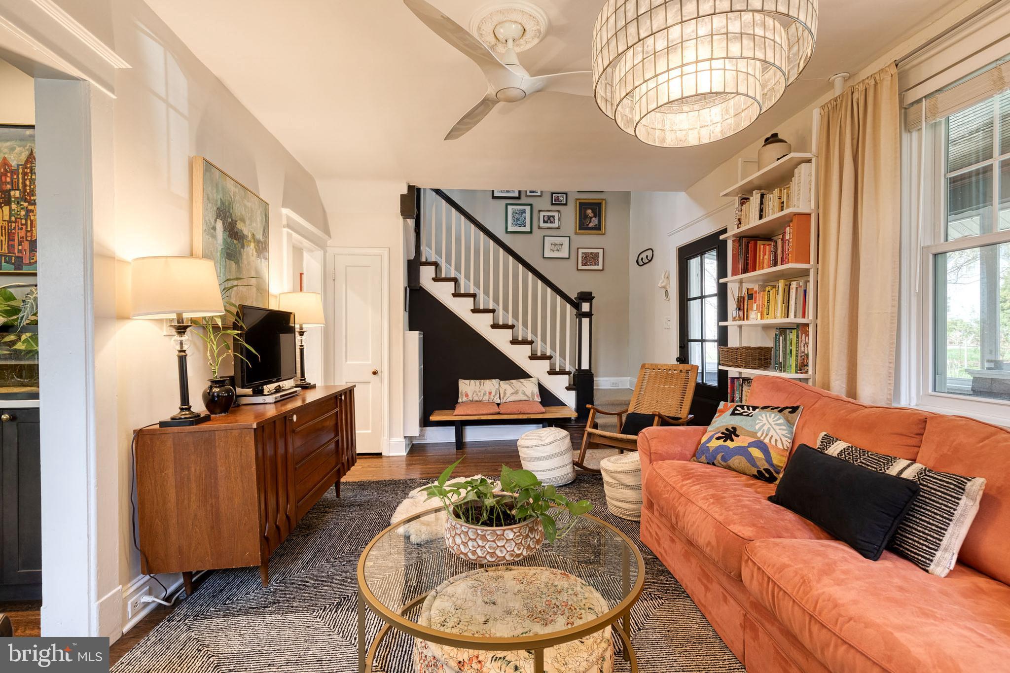 LAKE WALKER - Residential