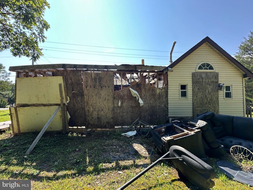 Property needs total rehab. Cash preferred. Might not be eligible for financing due to condition.