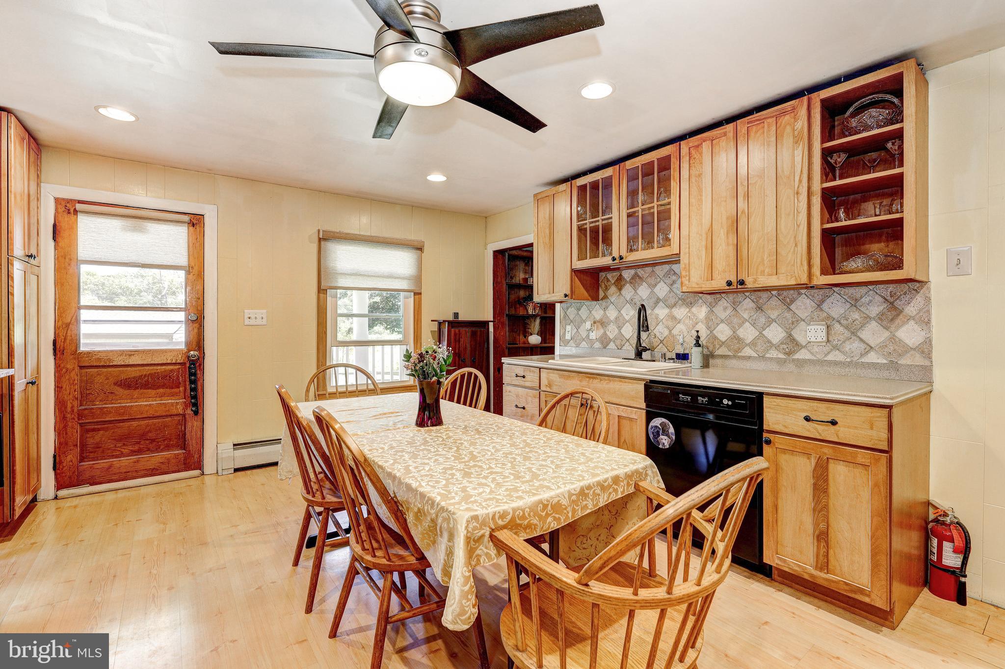 21304 W LIBERTY ROAD