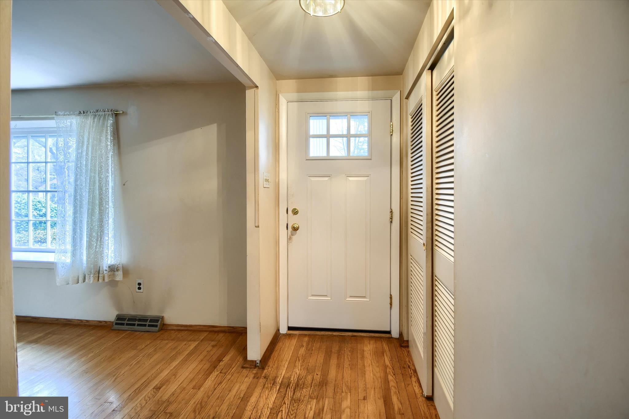 COLLEGE PARK - Residential