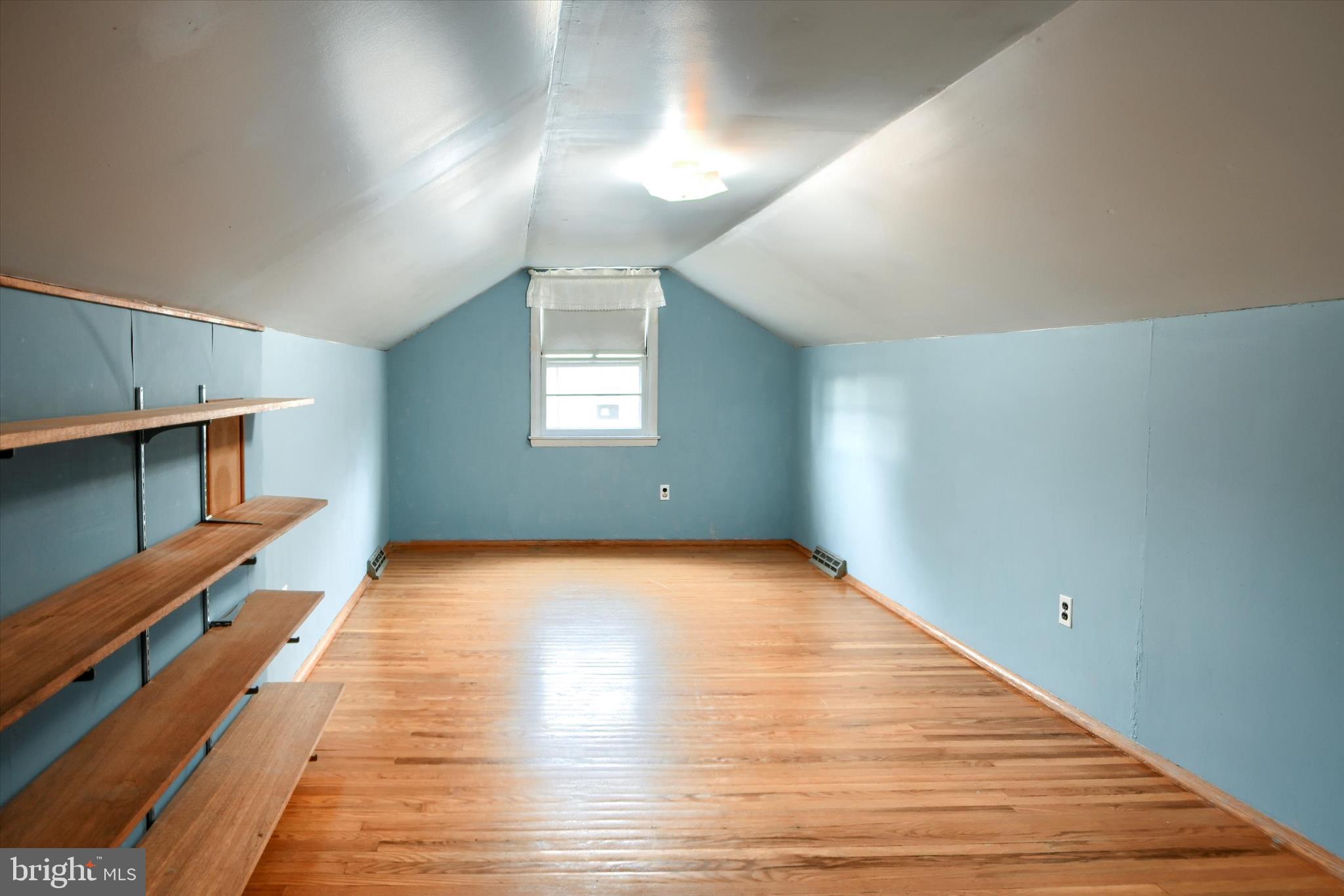 COLLEGE PARK - Residential