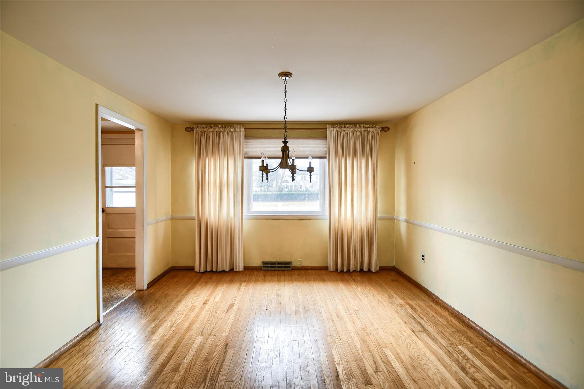 COLLEGE PARK - Residential