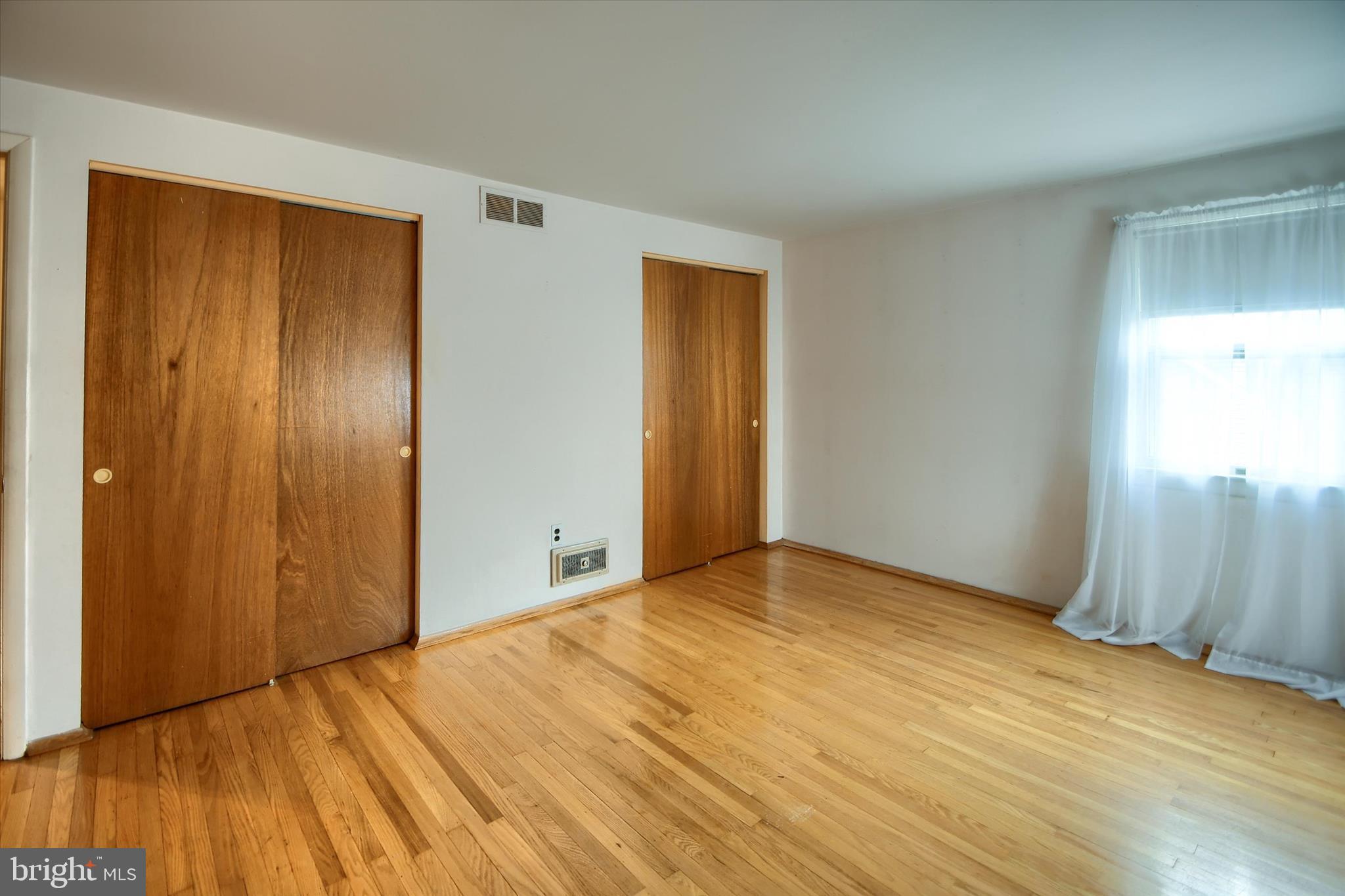 COLLEGE PARK - Residential