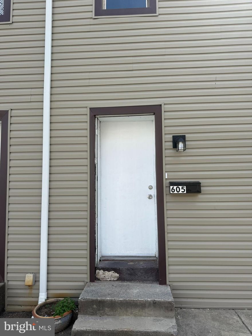 Accepts section 8 Housing