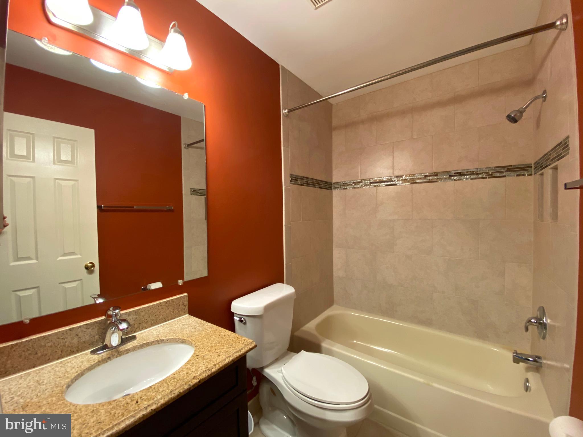 AFTON GLEN - Residential Lease