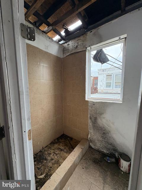 KENSINGTON - Residential